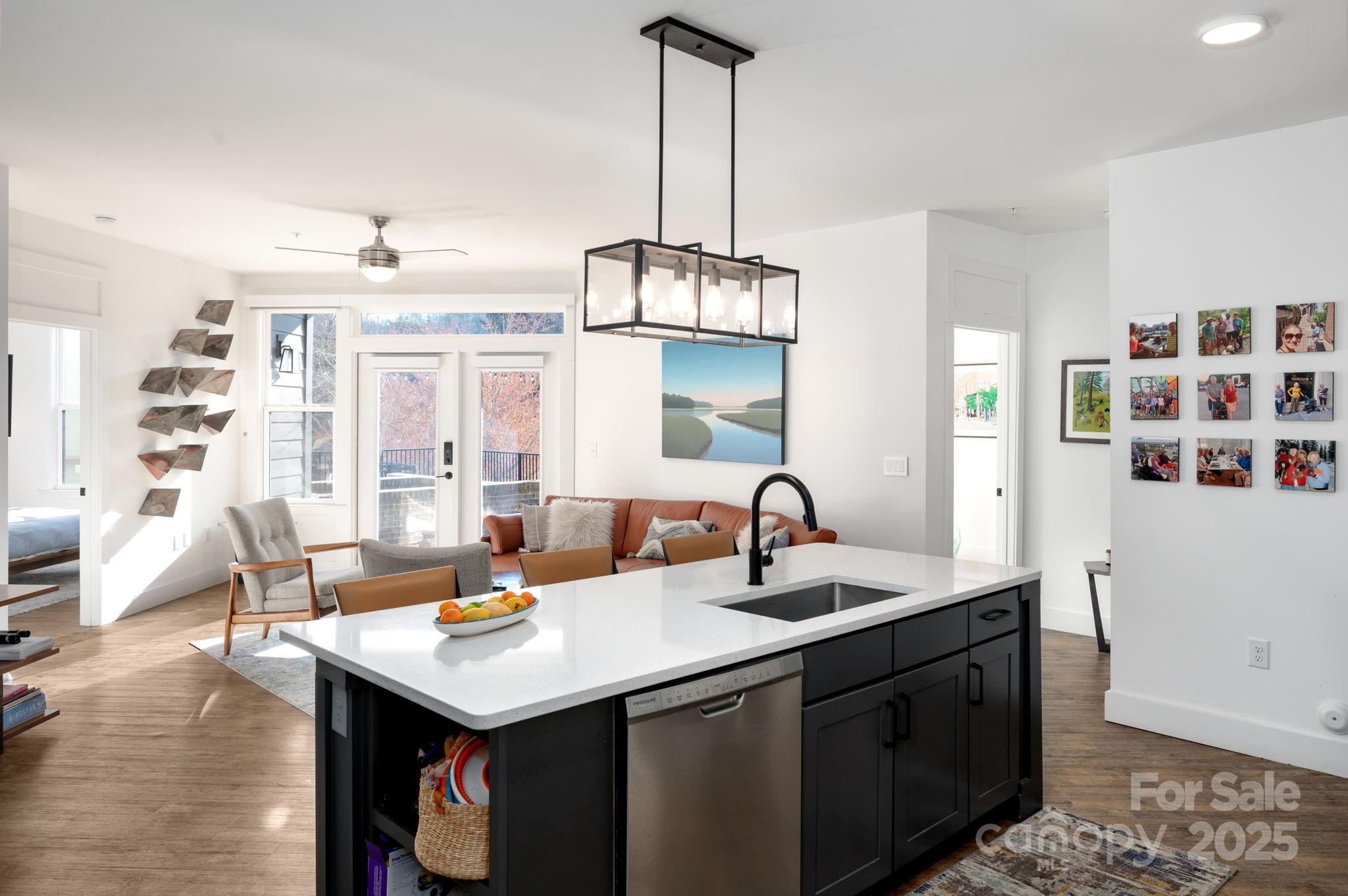 55 S Market Street 101 Property Photo 8