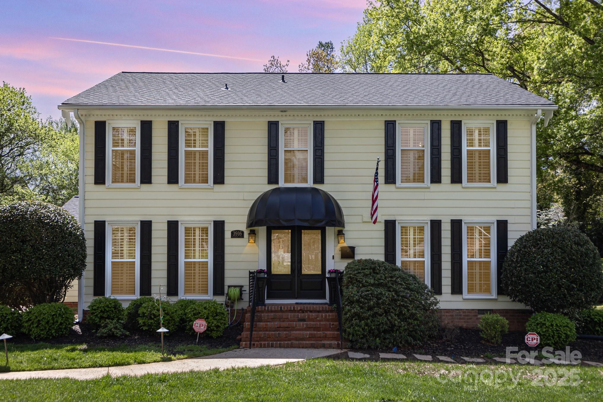 3916 Riverbend Road Property Photo