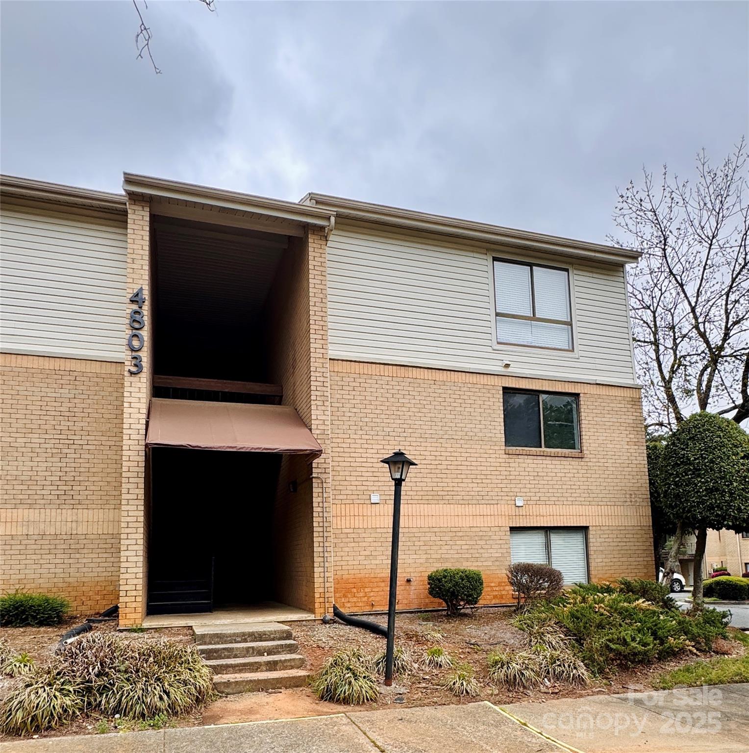 4803 Spring Lake Drive Property Photo