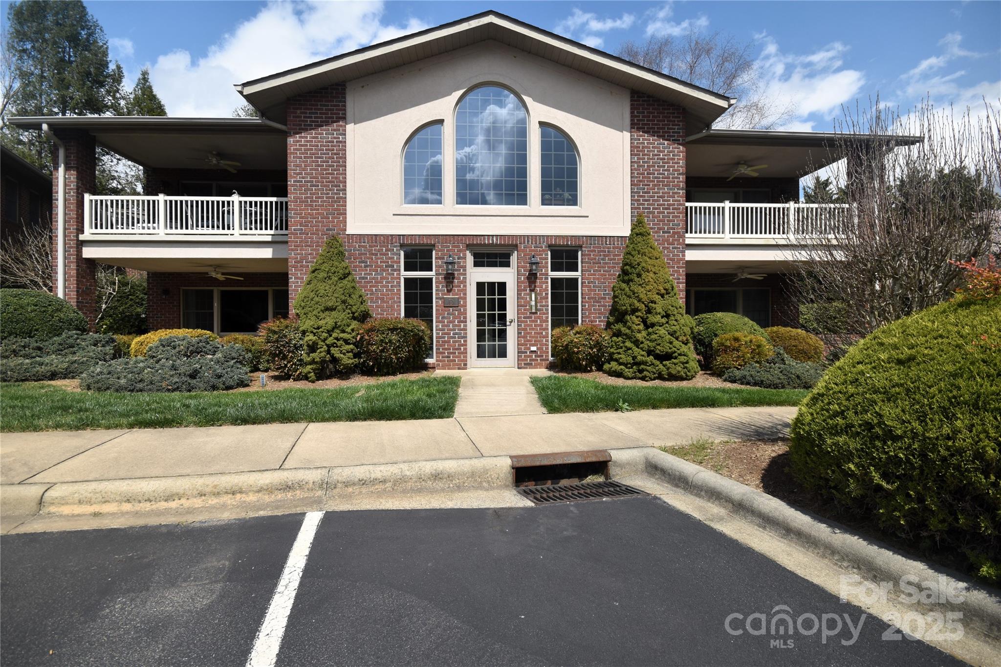 1465 S Lakeshore Drive D1 Property Photo 1