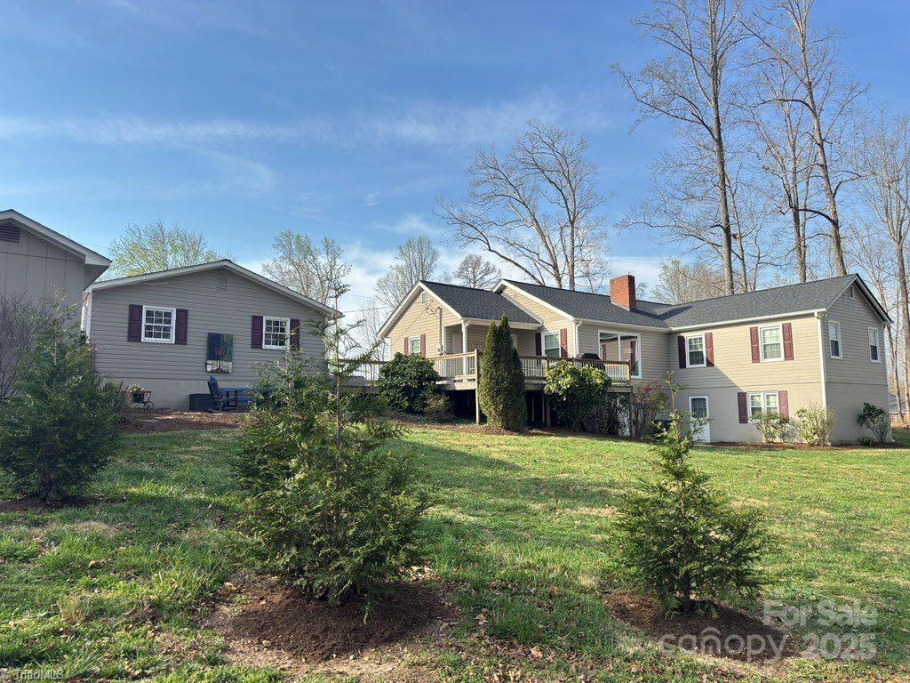 122 Arnold Avenue Property Photo