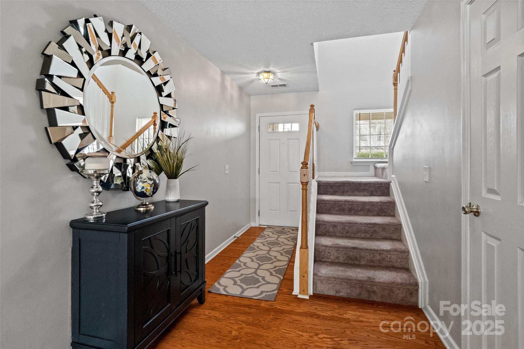 10920 Walking Path Lane Property Photo 3