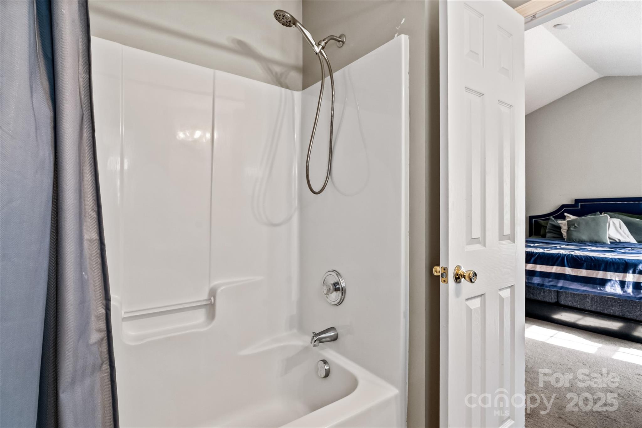 10920 Walking Path Lane Property Photo 22