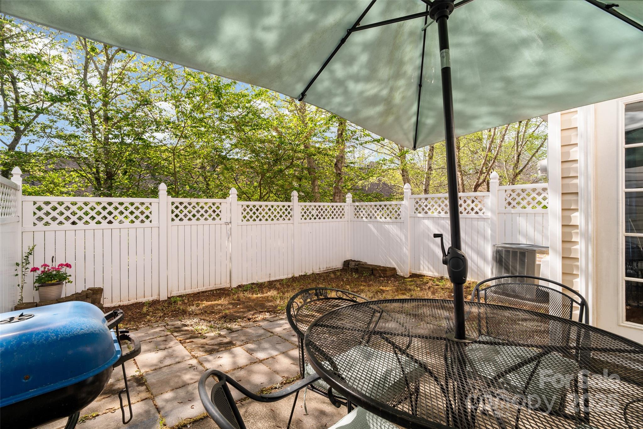 10920 Walking Path Lane Property Photo 25