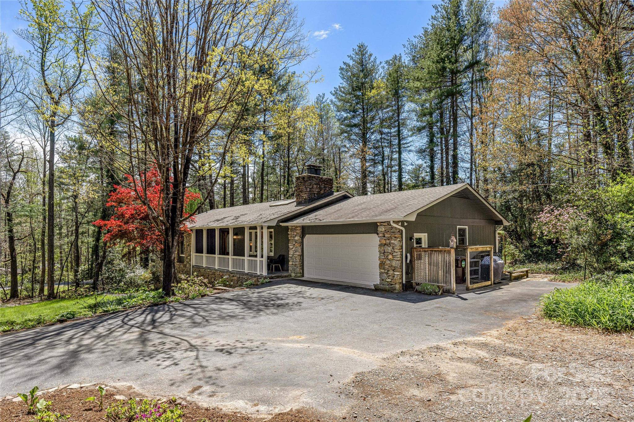 Atkinson Real Estate Listings Main Image