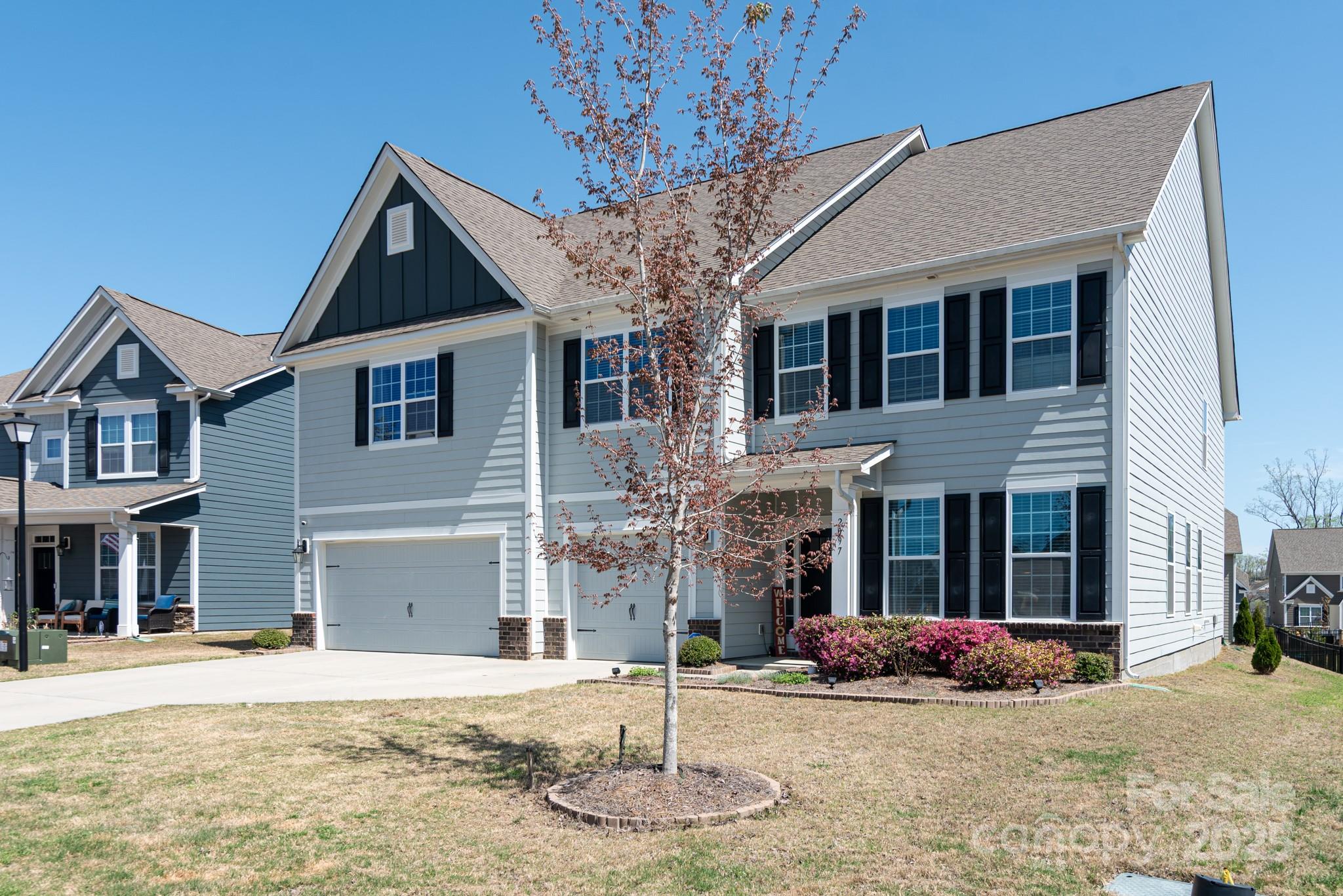 2097 Saddlebred Drive Property Photo