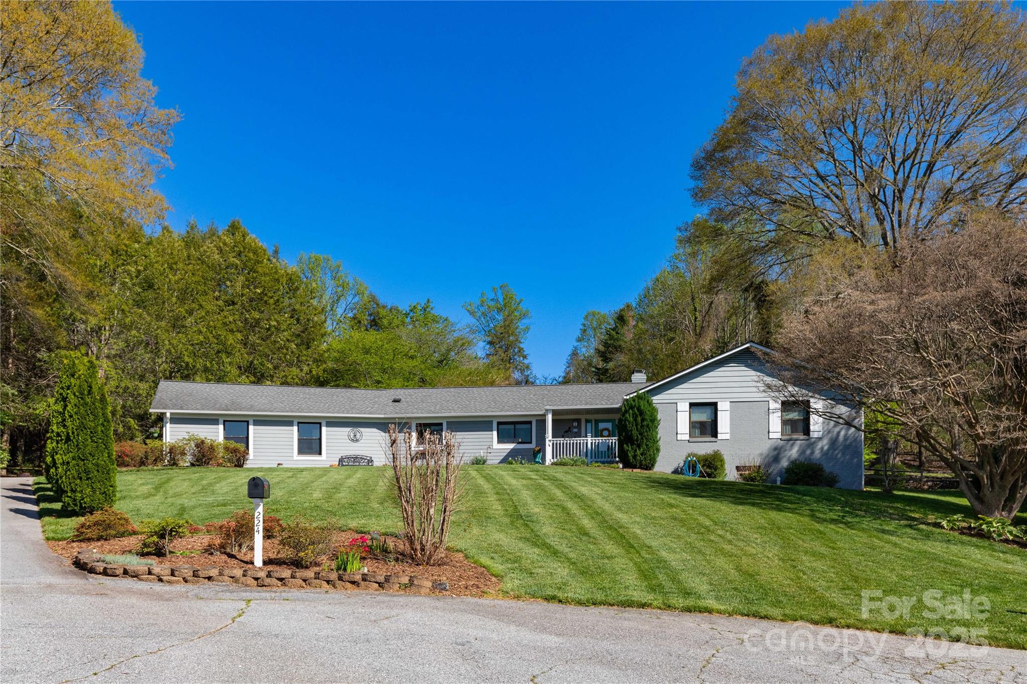 224 Northfield Court Property Photo
