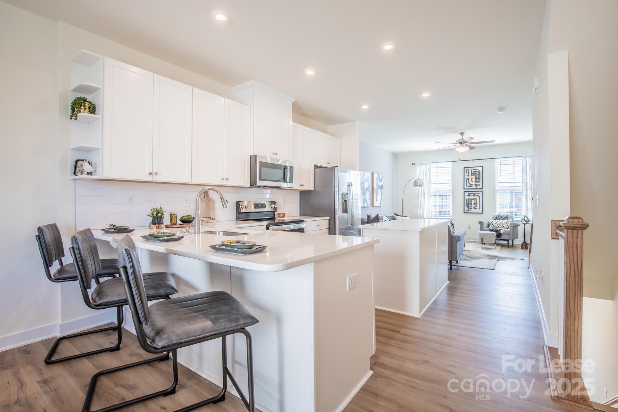 4954 Old Pineville Road Property Photo 5