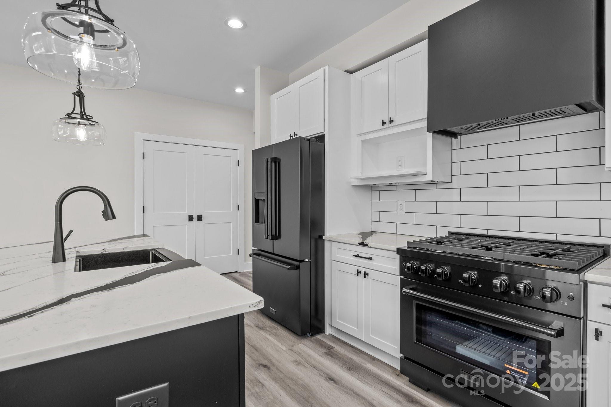 143 Mills Garden Road Property Photo