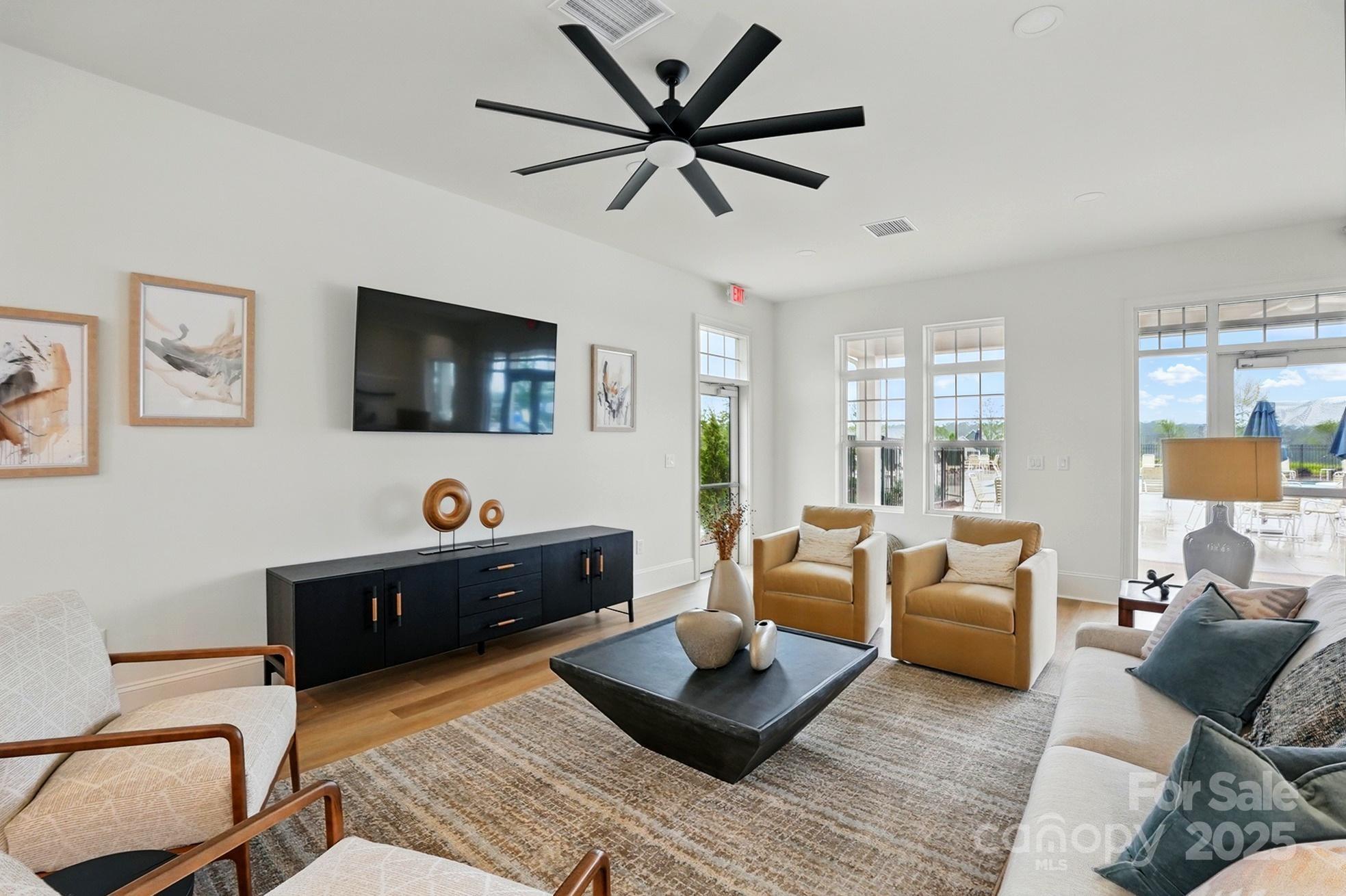 2252 Tabor Road 575 Property Photo 9