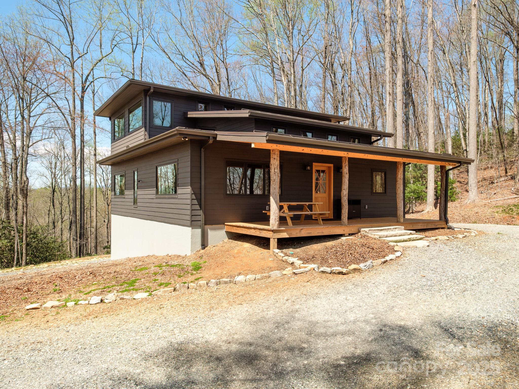 584 Springbrook Lane Property Photo