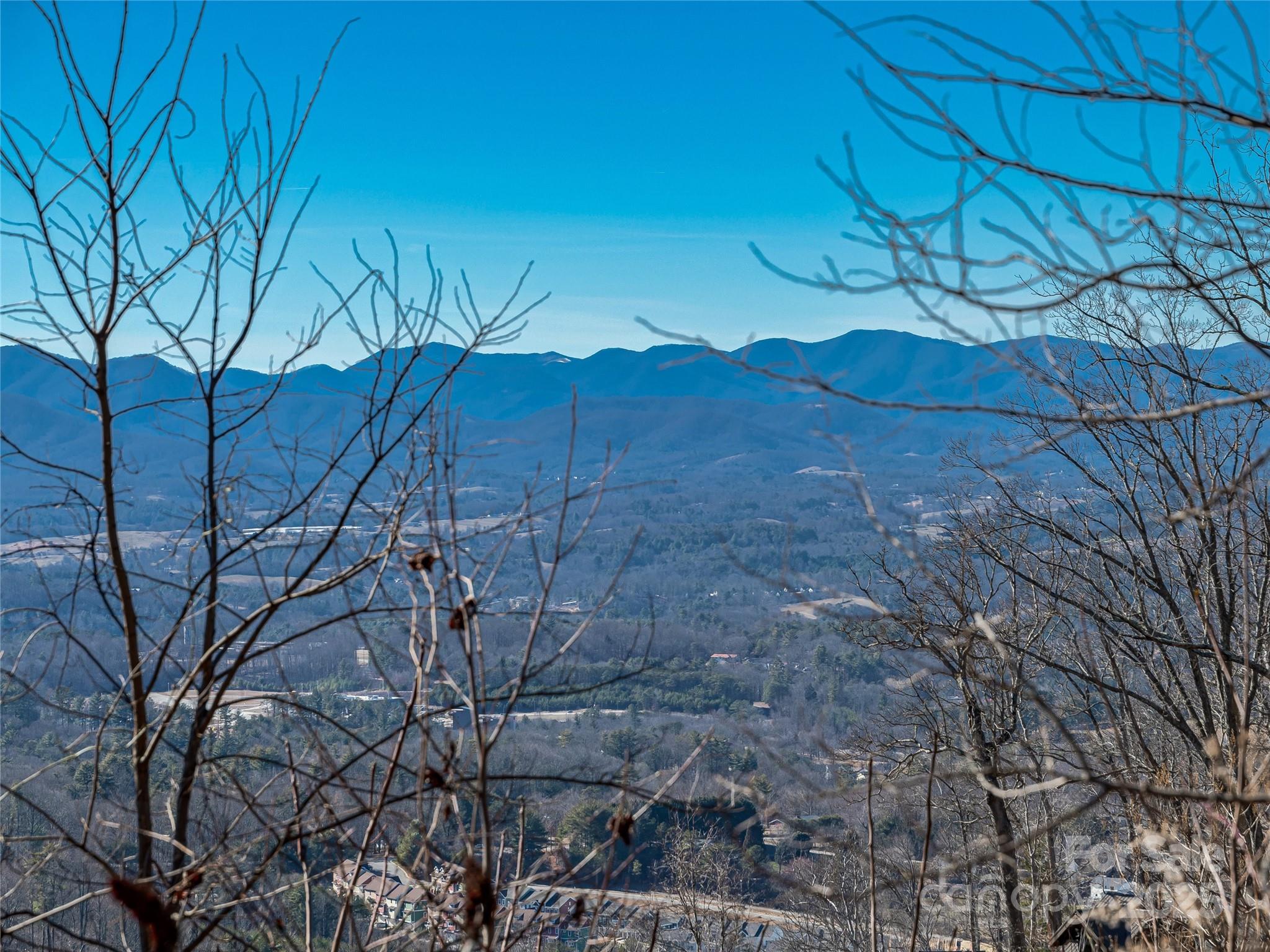 5 Soaring Hawk View 14 Property Photo 34