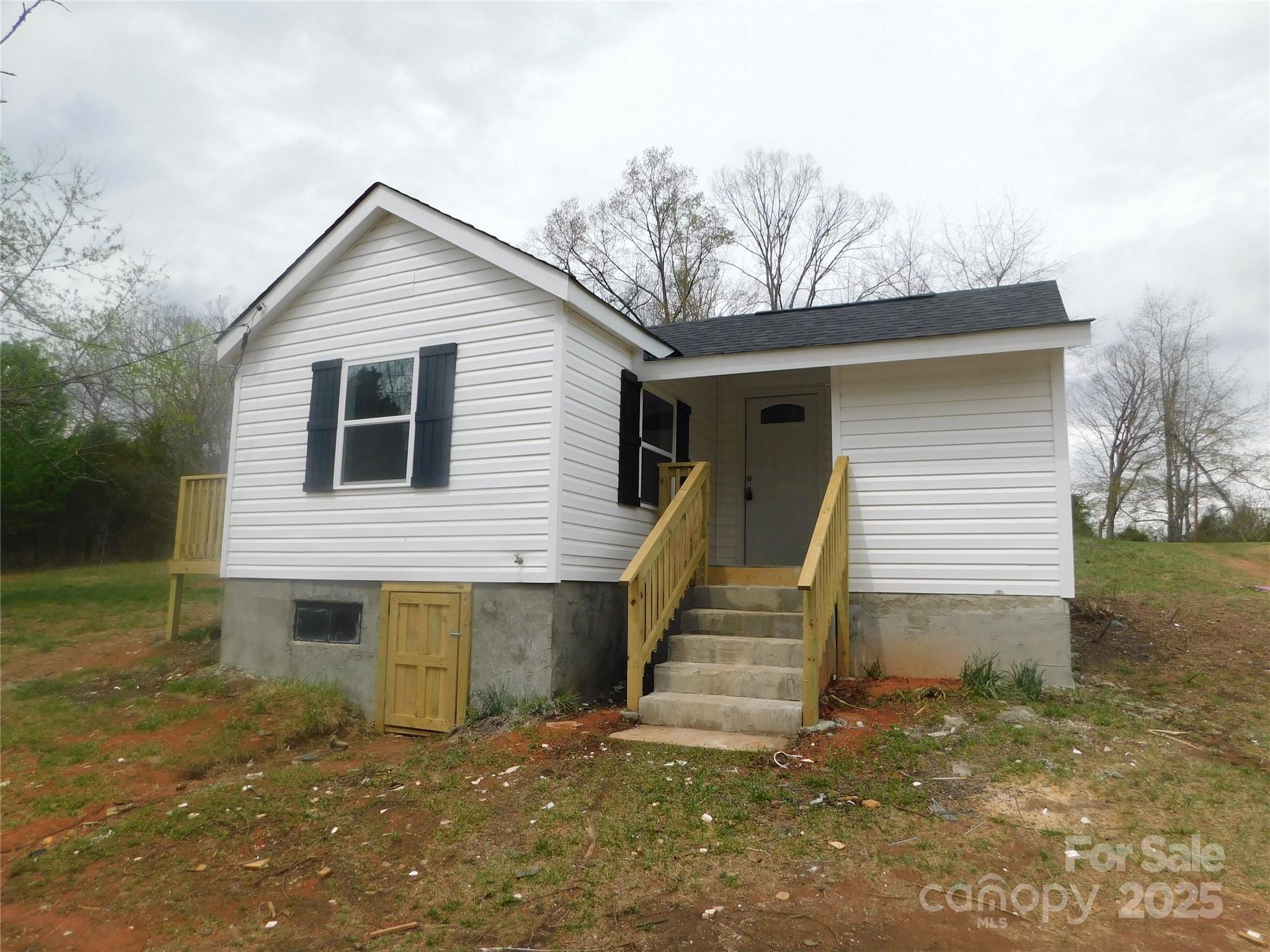 3467 Hartland Road Property Photo