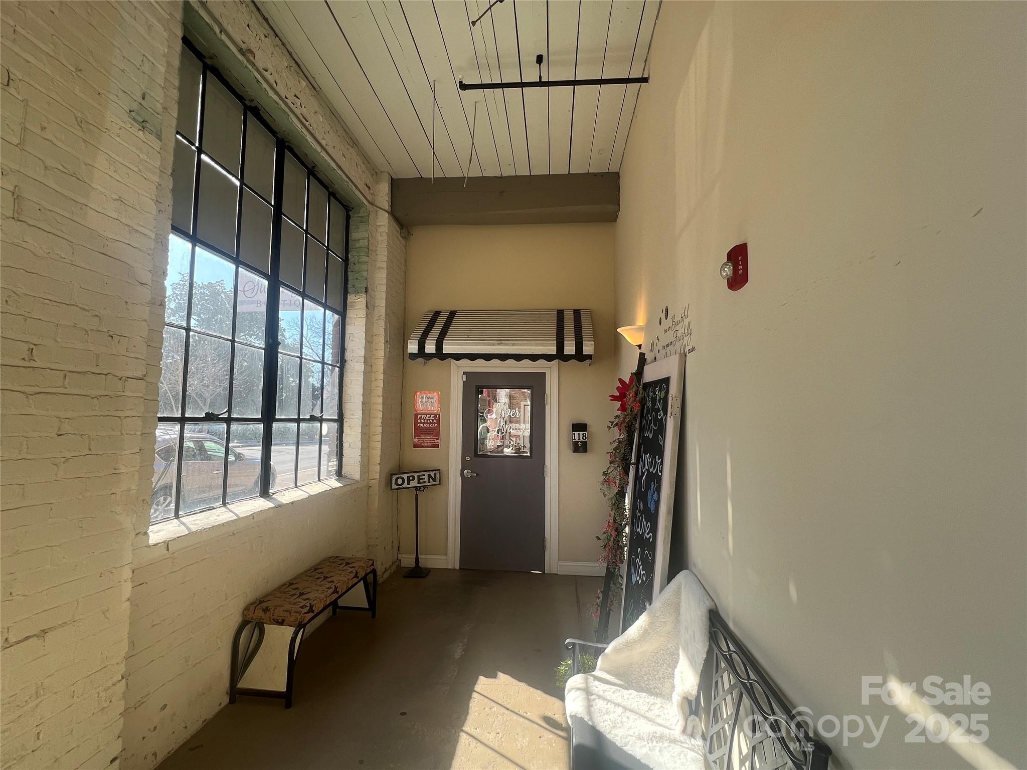 109 N Hayne Street Property Photo 4