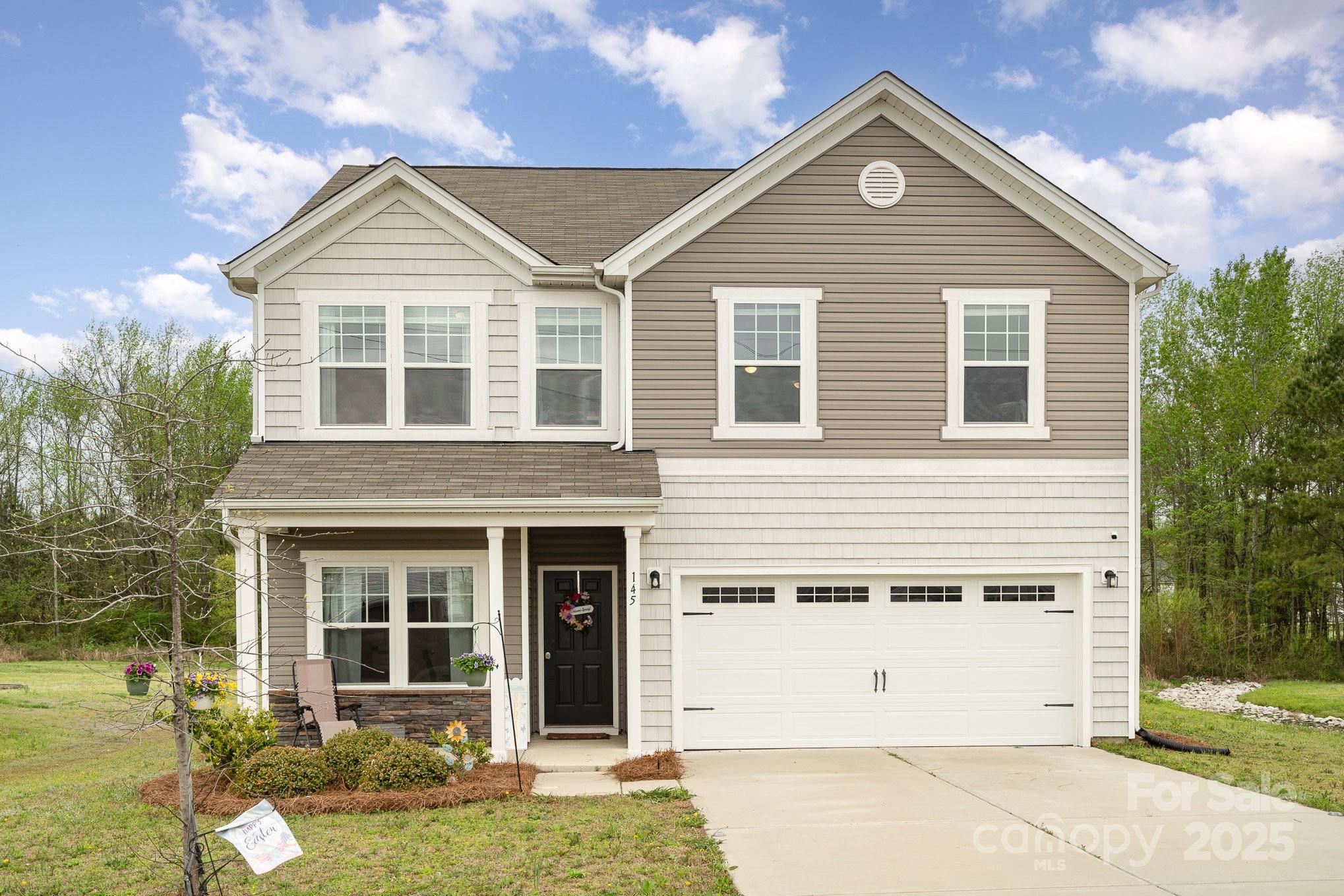 145 Amberly Circle Property Photo