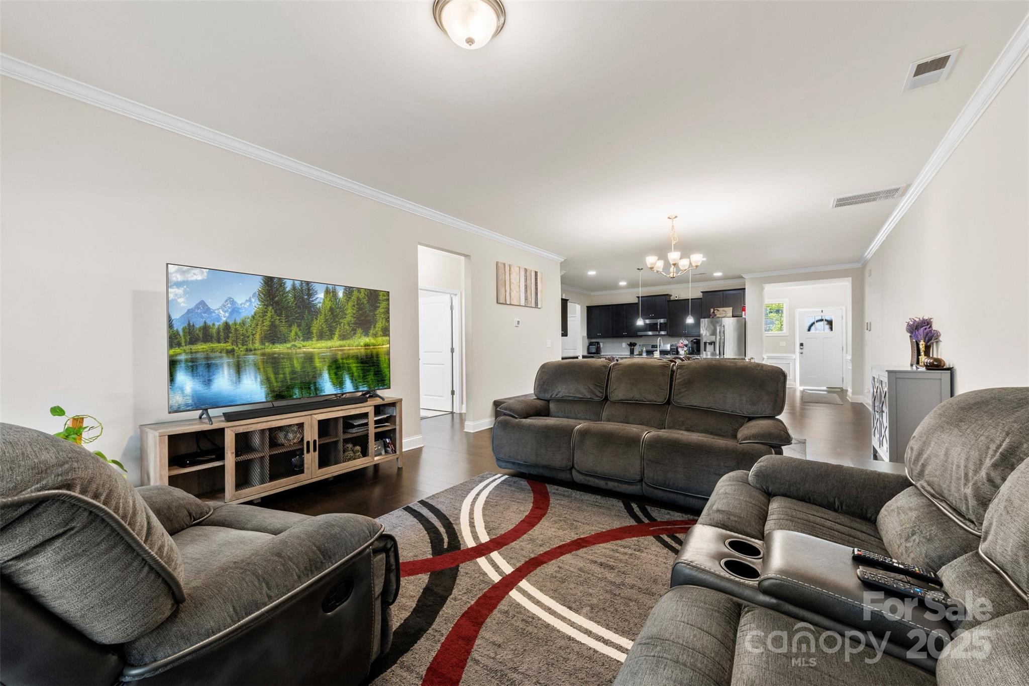 1212 Croft Drive Property Photo 7