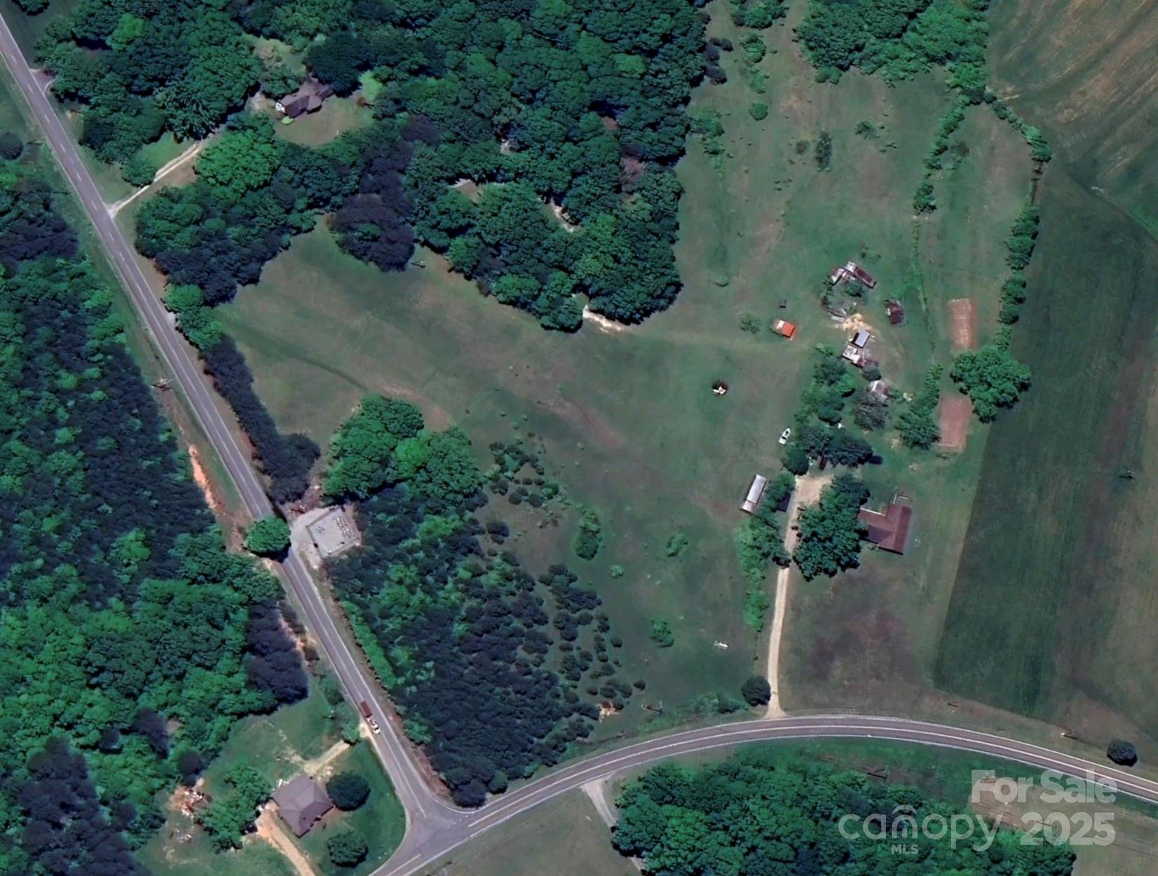 7331 Sherrills Ford Road Property Photo 3