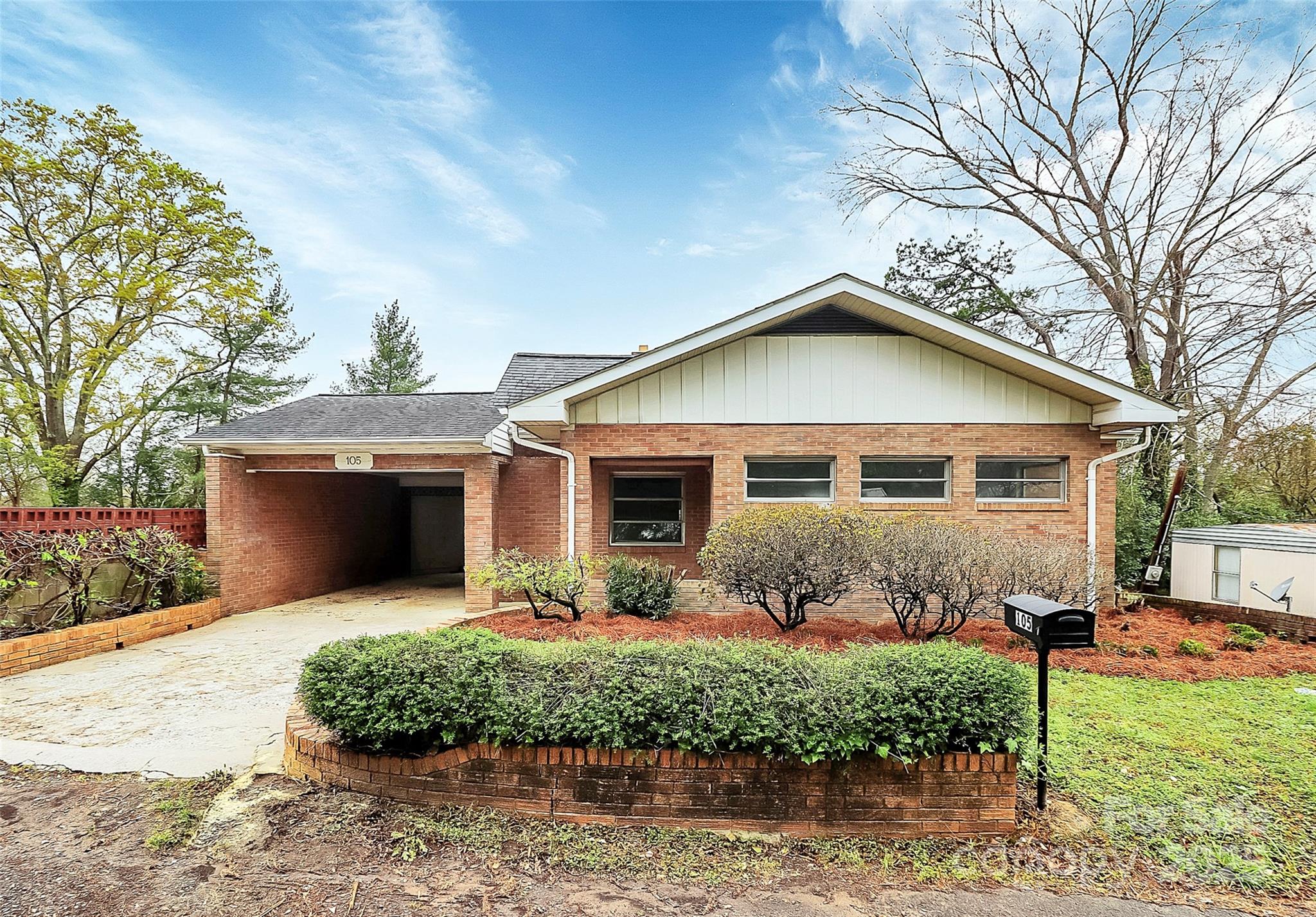 105 Deaver Street Property Photo