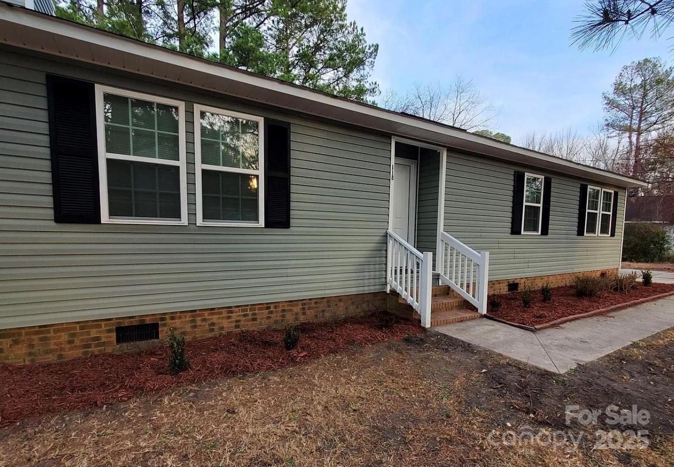 118 Malloy Street Property Photo 1