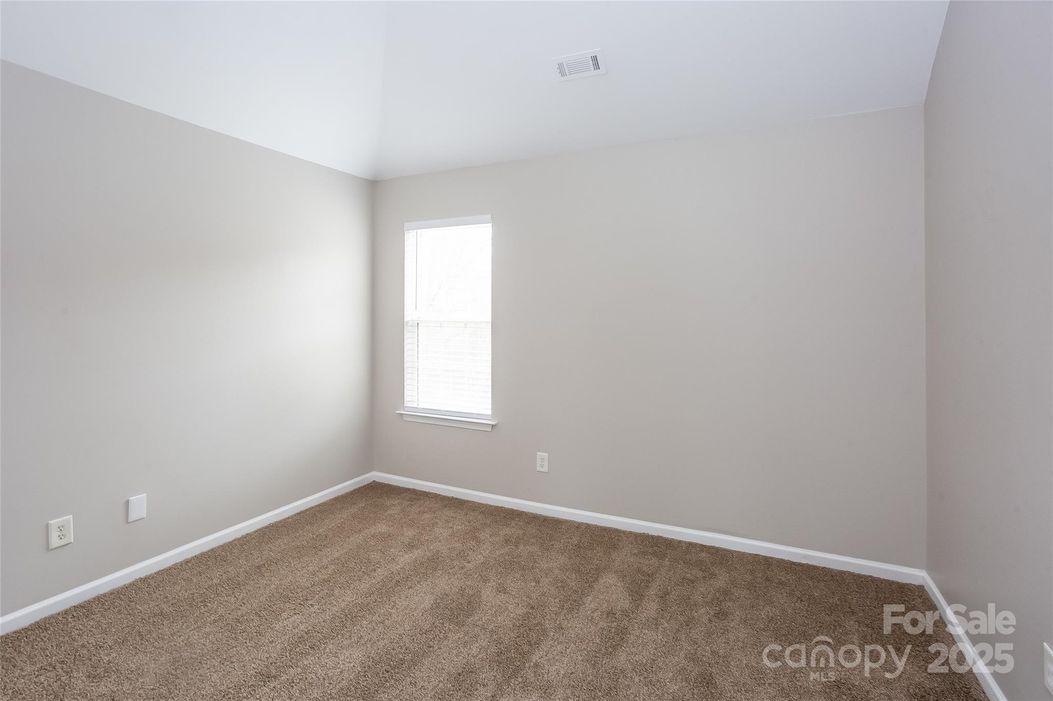 240 Bluffton Road Property Photo 7