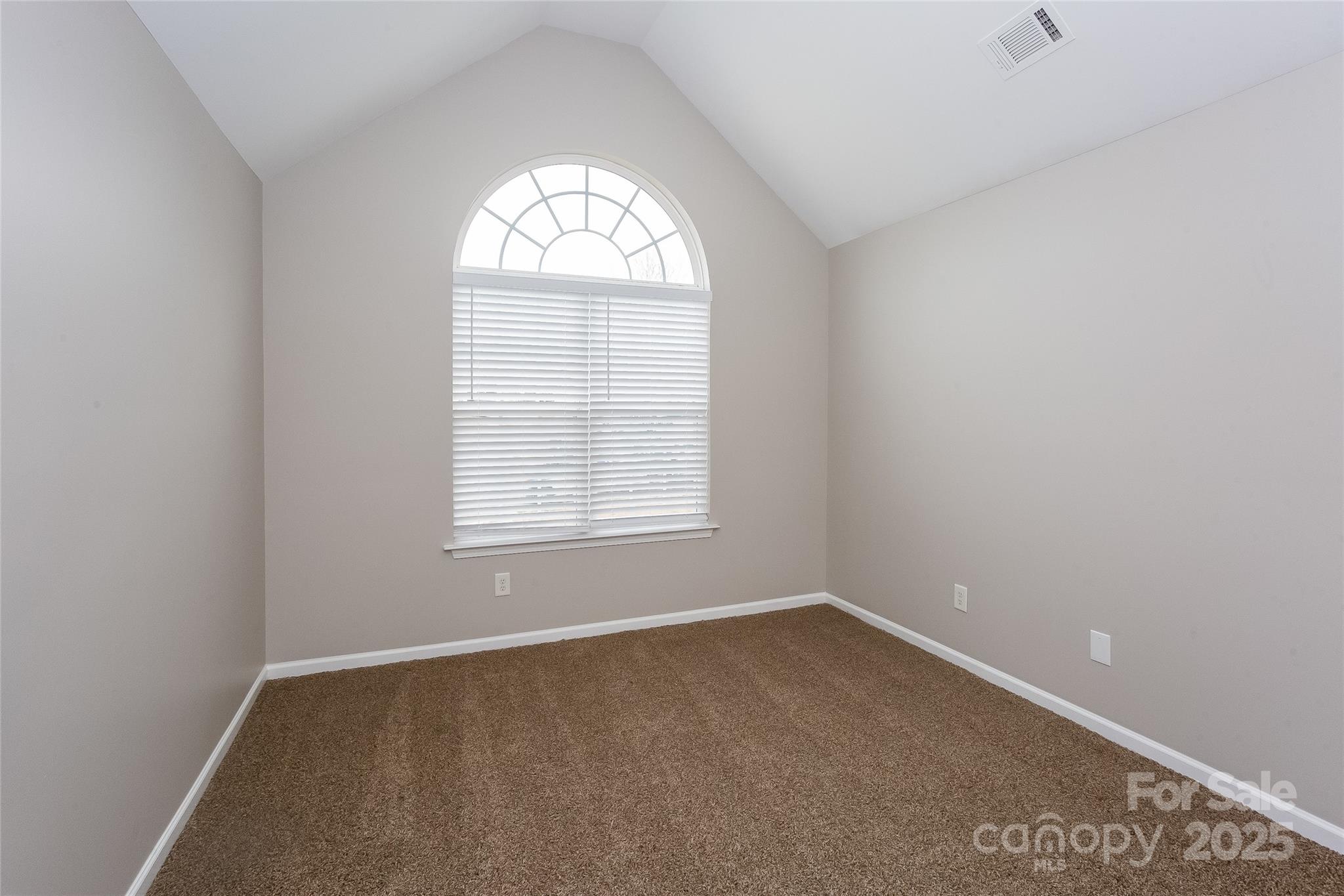 240 Bluffton Road Property Photo 8
