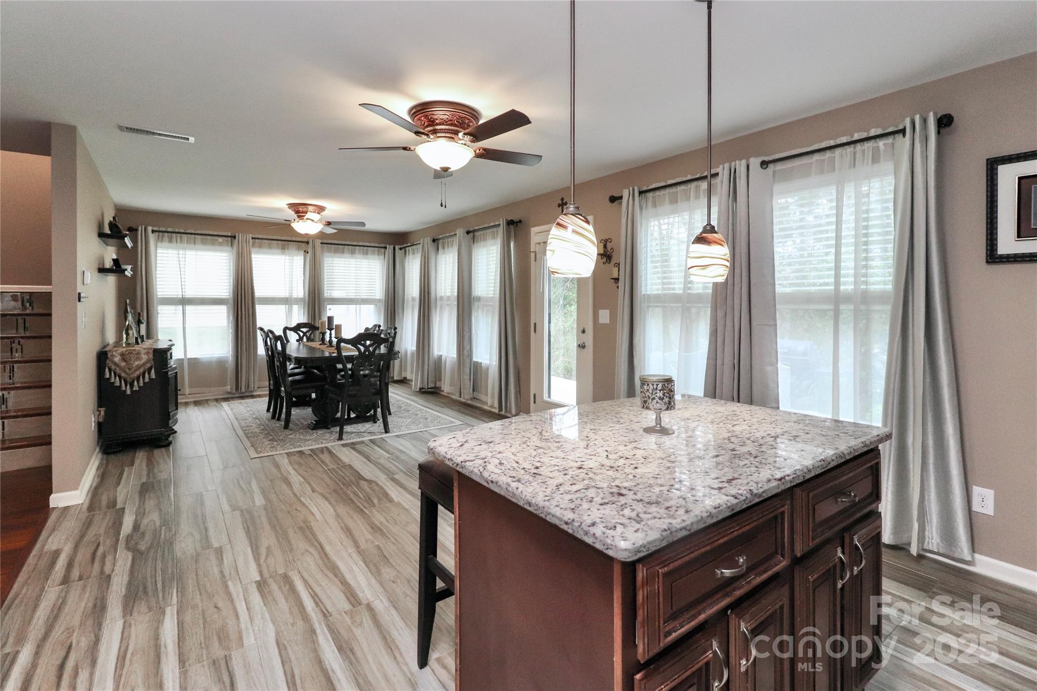 1135 Valley Street Property Photo 20