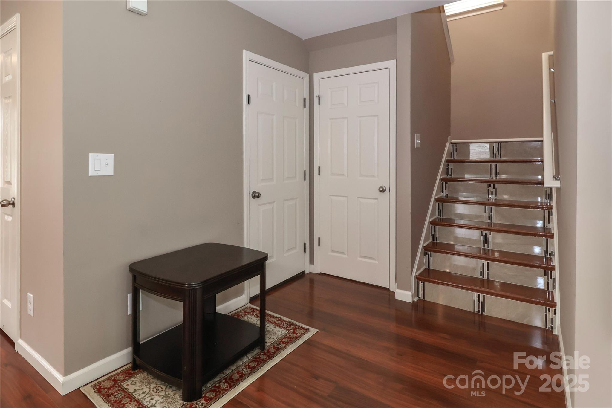 1135 Valley Street Property Photo 26
