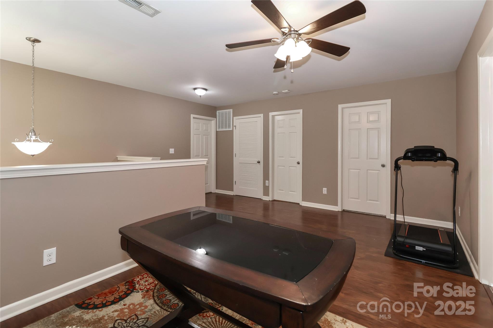 1135 Valley Street Property Photo 29