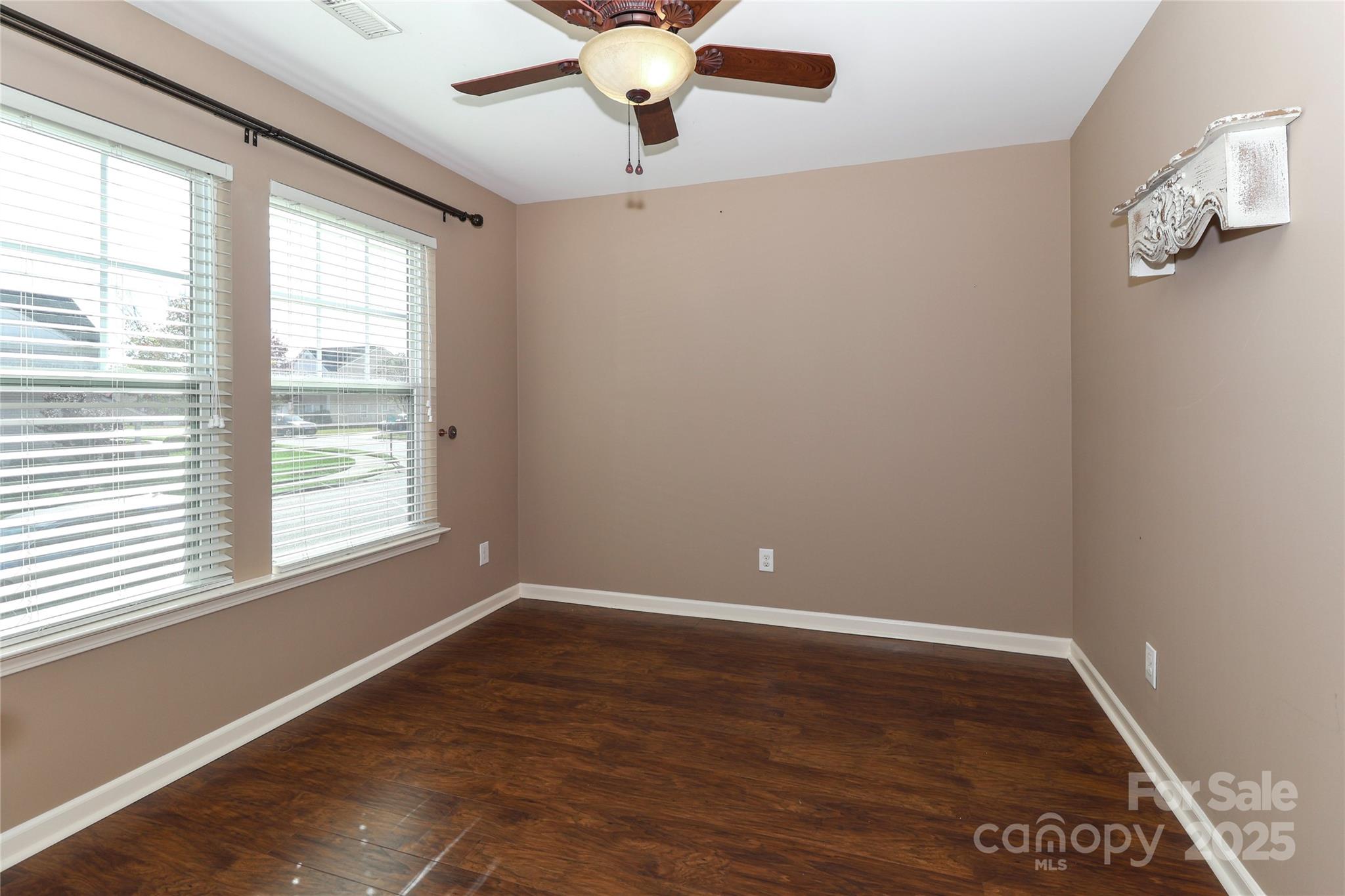1135 Valley Street Property Photo 35