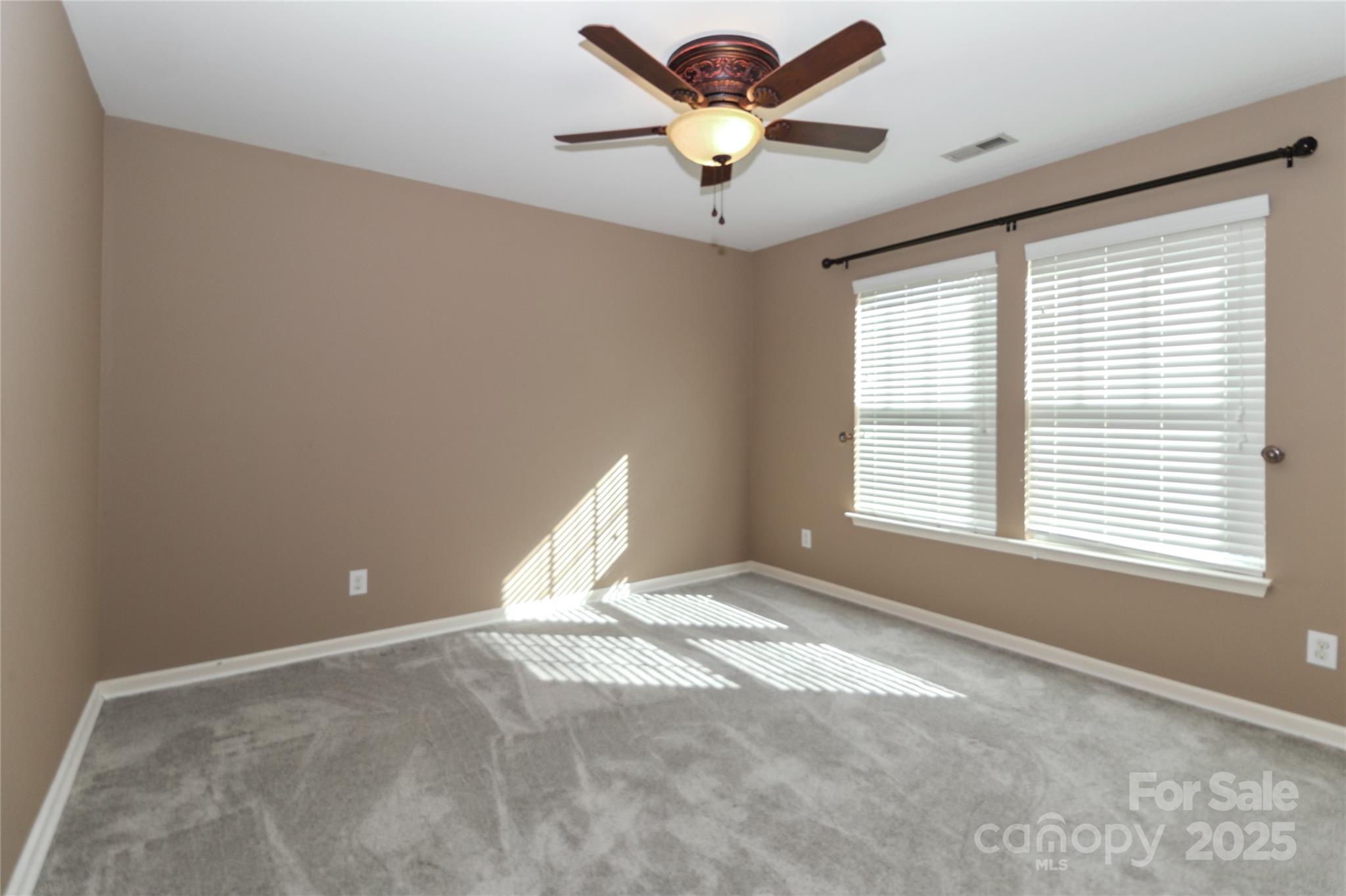 1135 Valley Street Property Photo 38