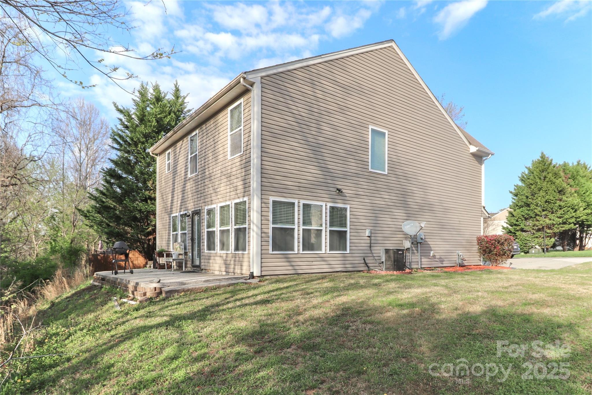 1135 Valley Street Property Photo 44