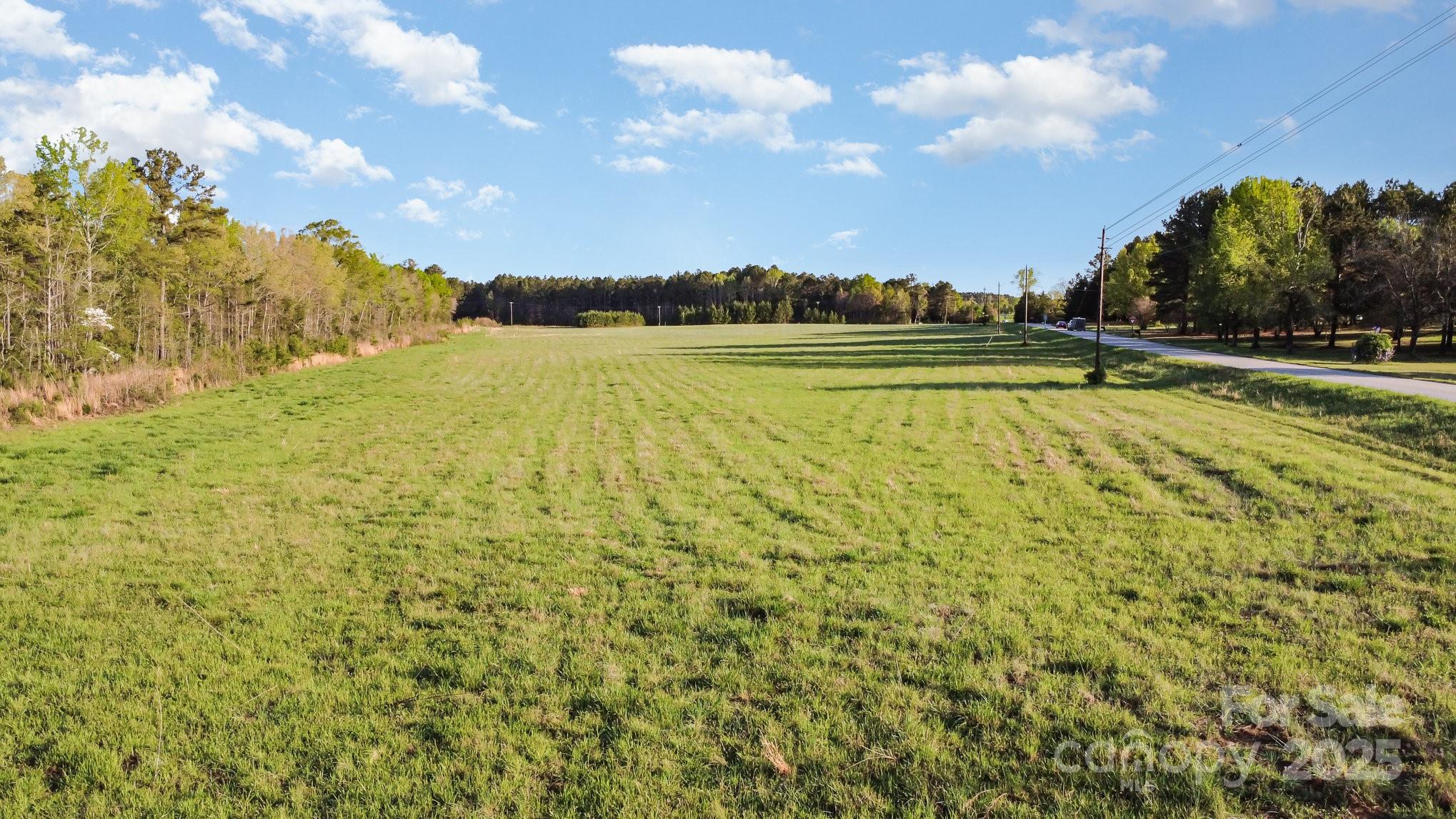2233 Riverside Road Property Photo 2