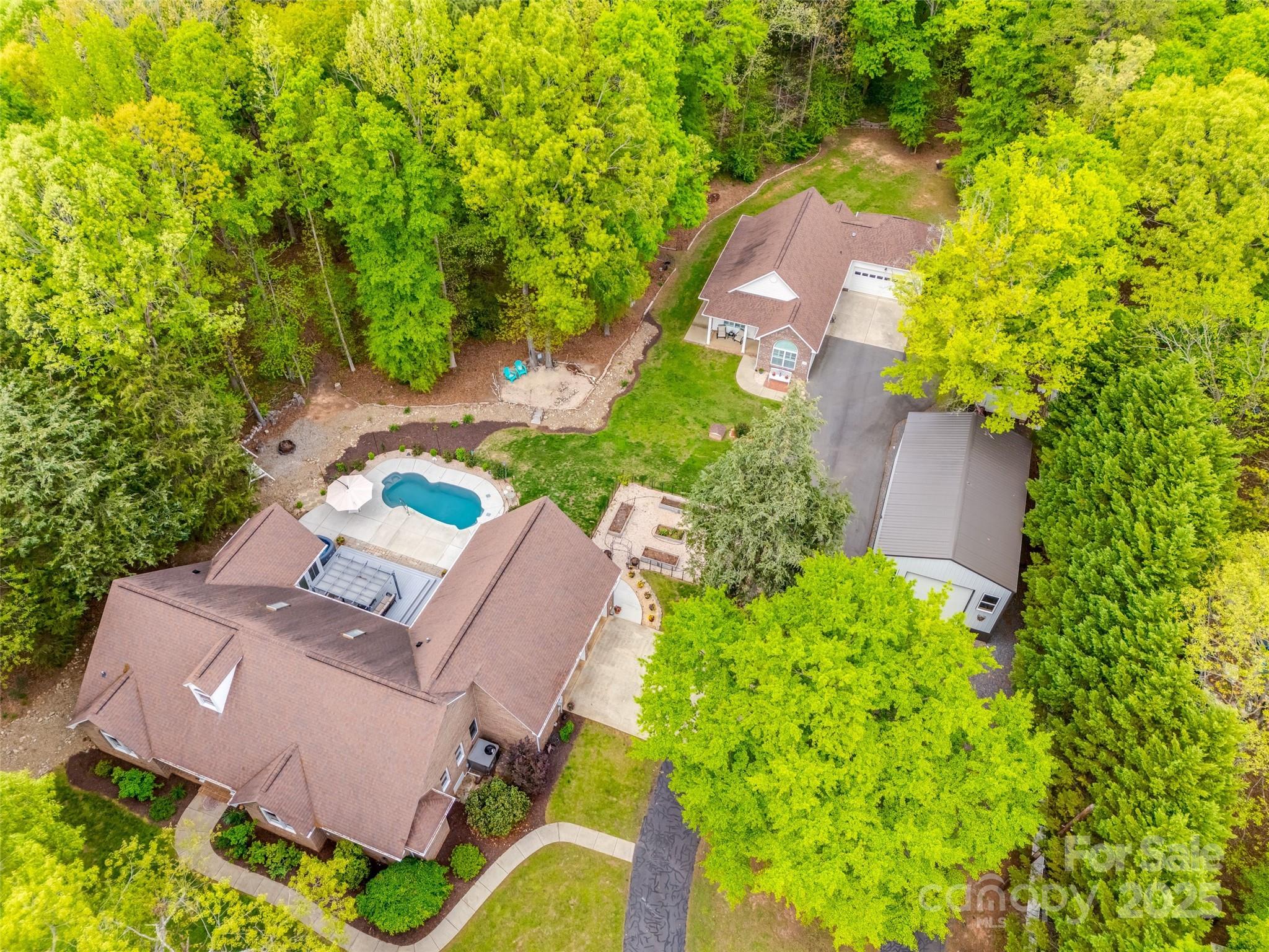 2470 Highway 557 Road Property Photo