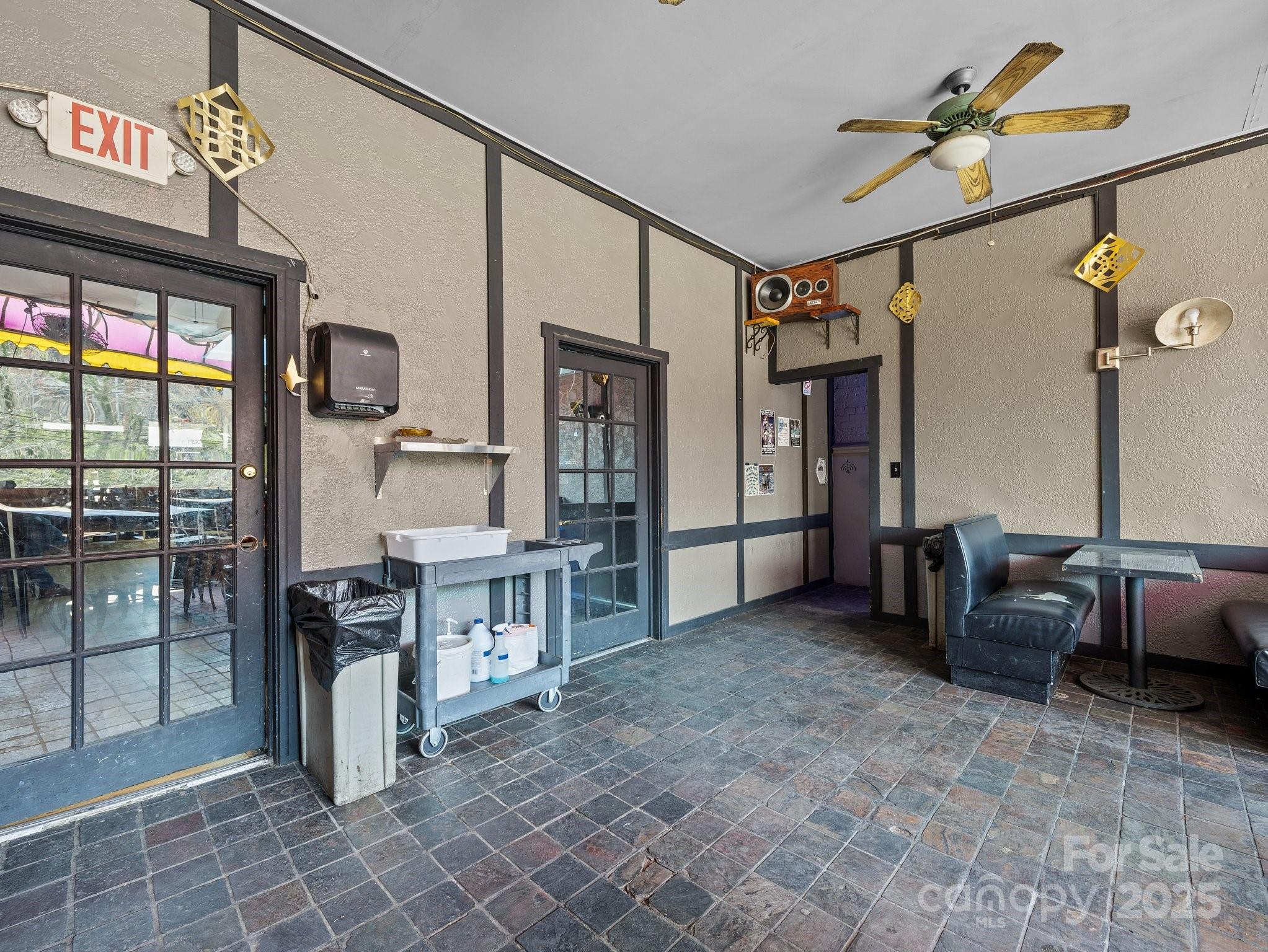 111 Broadway Street 1 Property Photo 31