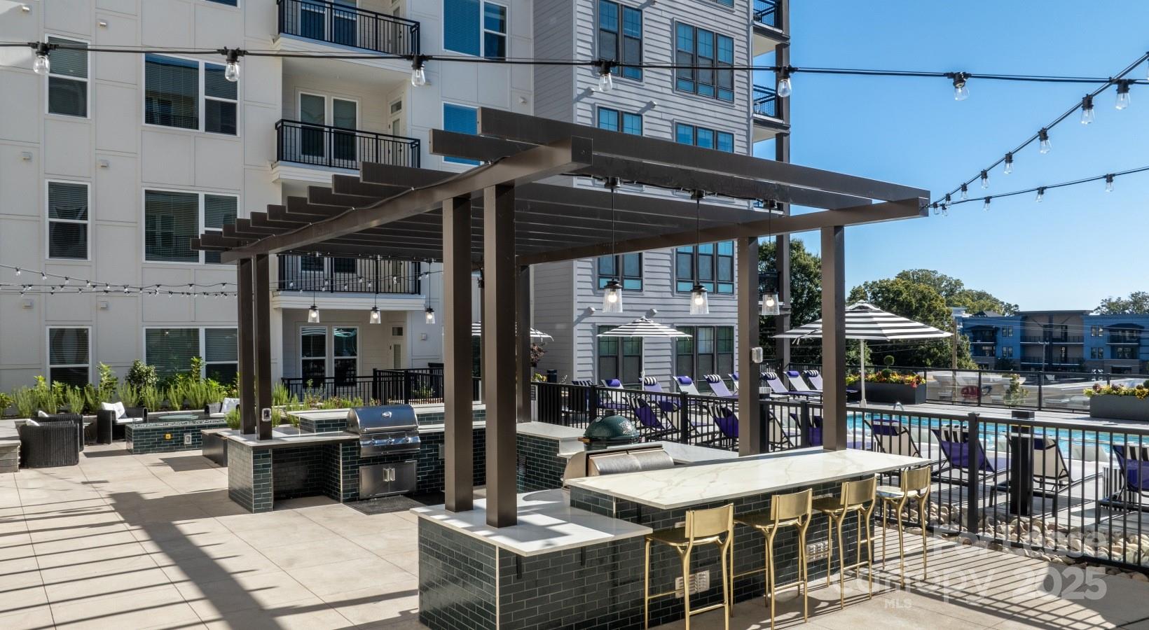 2408 South Boulevard B2 Property Photo 13