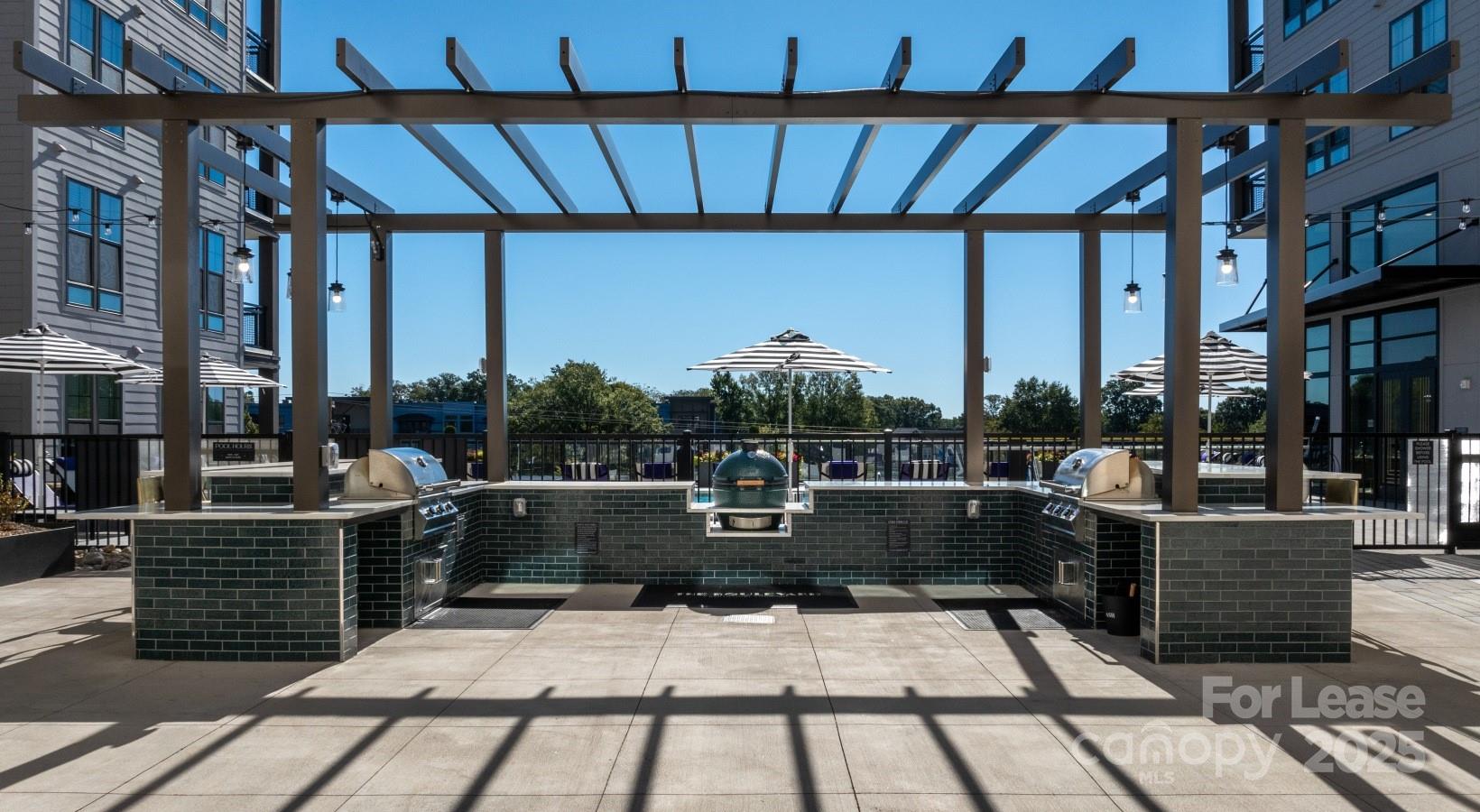 2408 South Boulevard B2 Property Photo 14