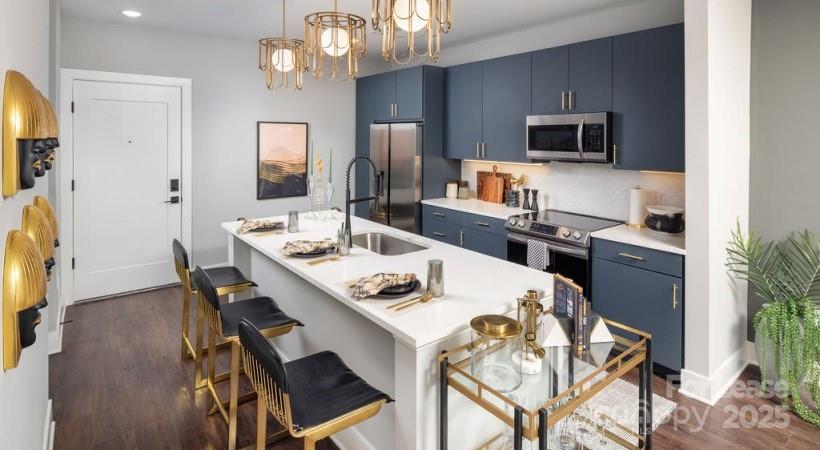 2408 South Boulevard B2 Property Photo 22