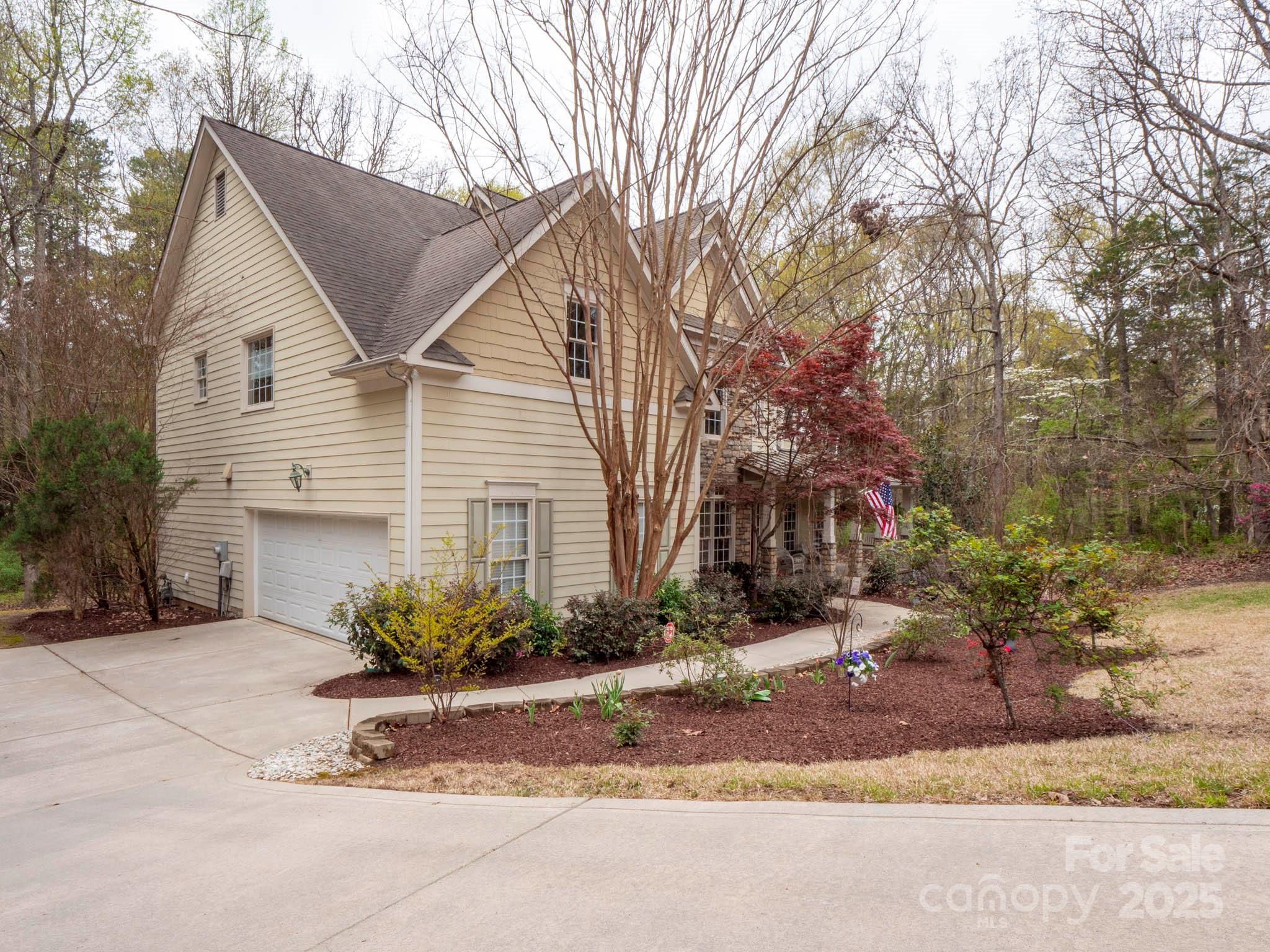 6108 Mcilwaine Road Property Photo 4