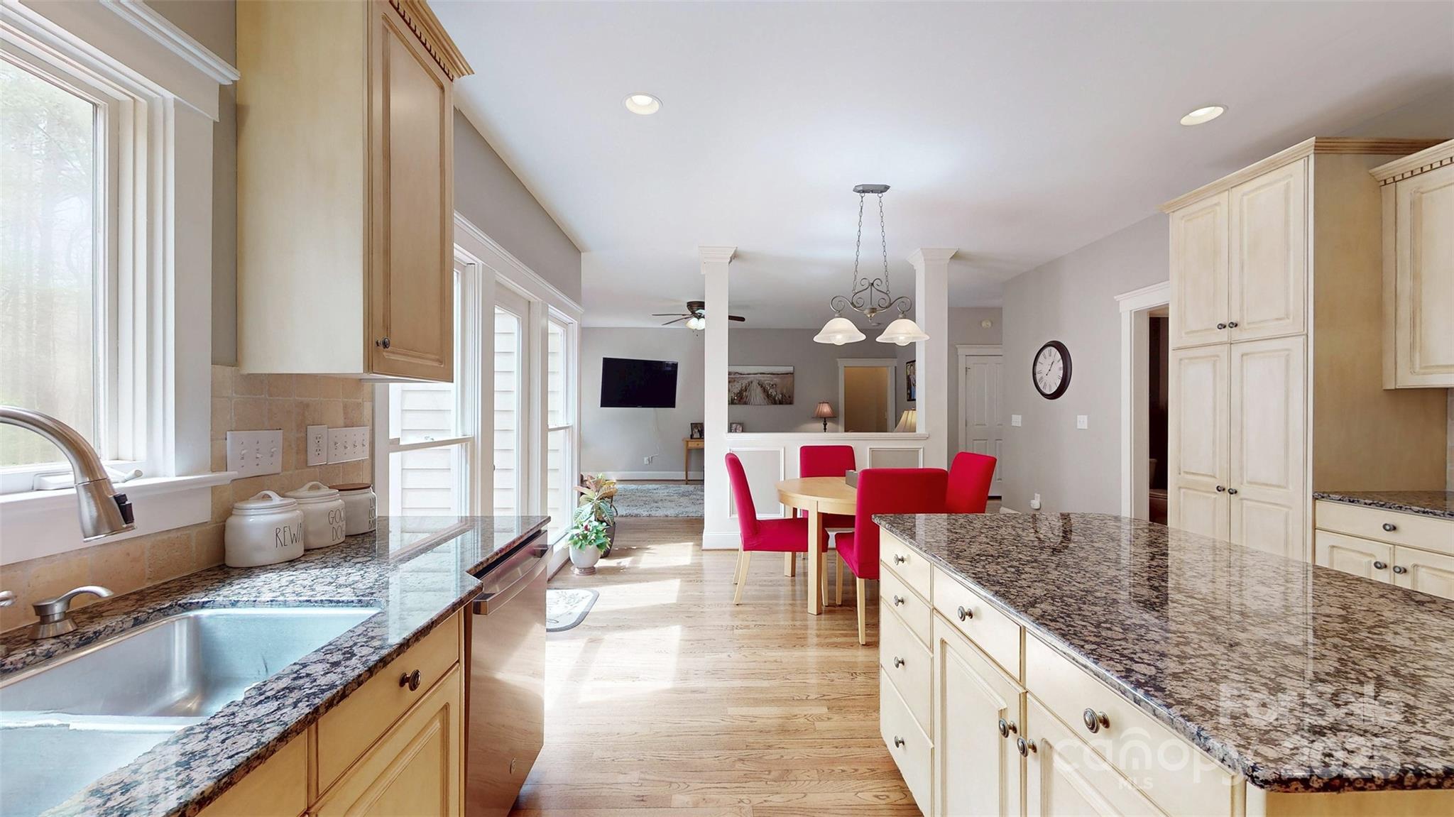 6108 Mcilwaine Road Property Photo 34