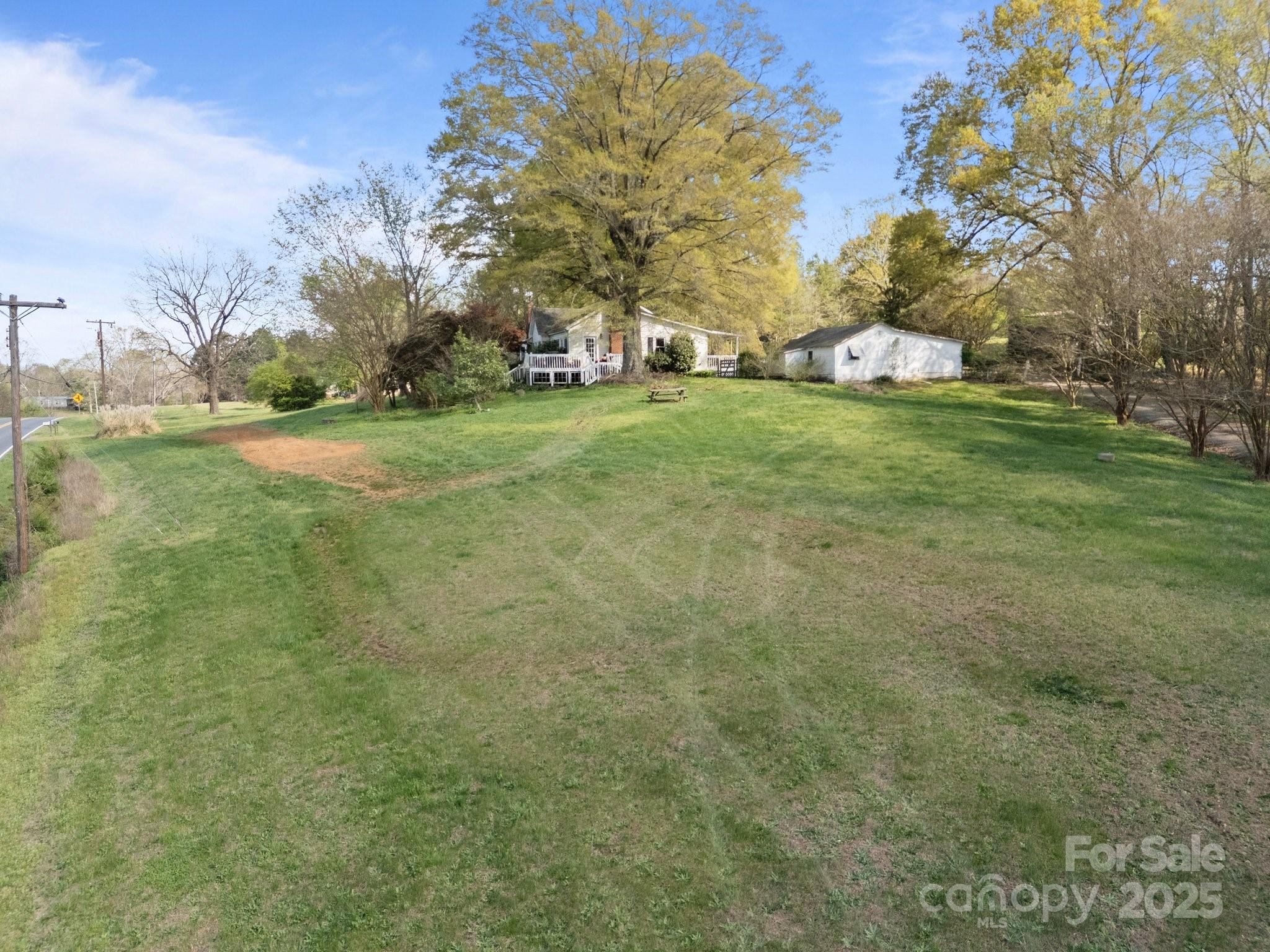 11170 Nc Hwy 73 Highway Property Photo