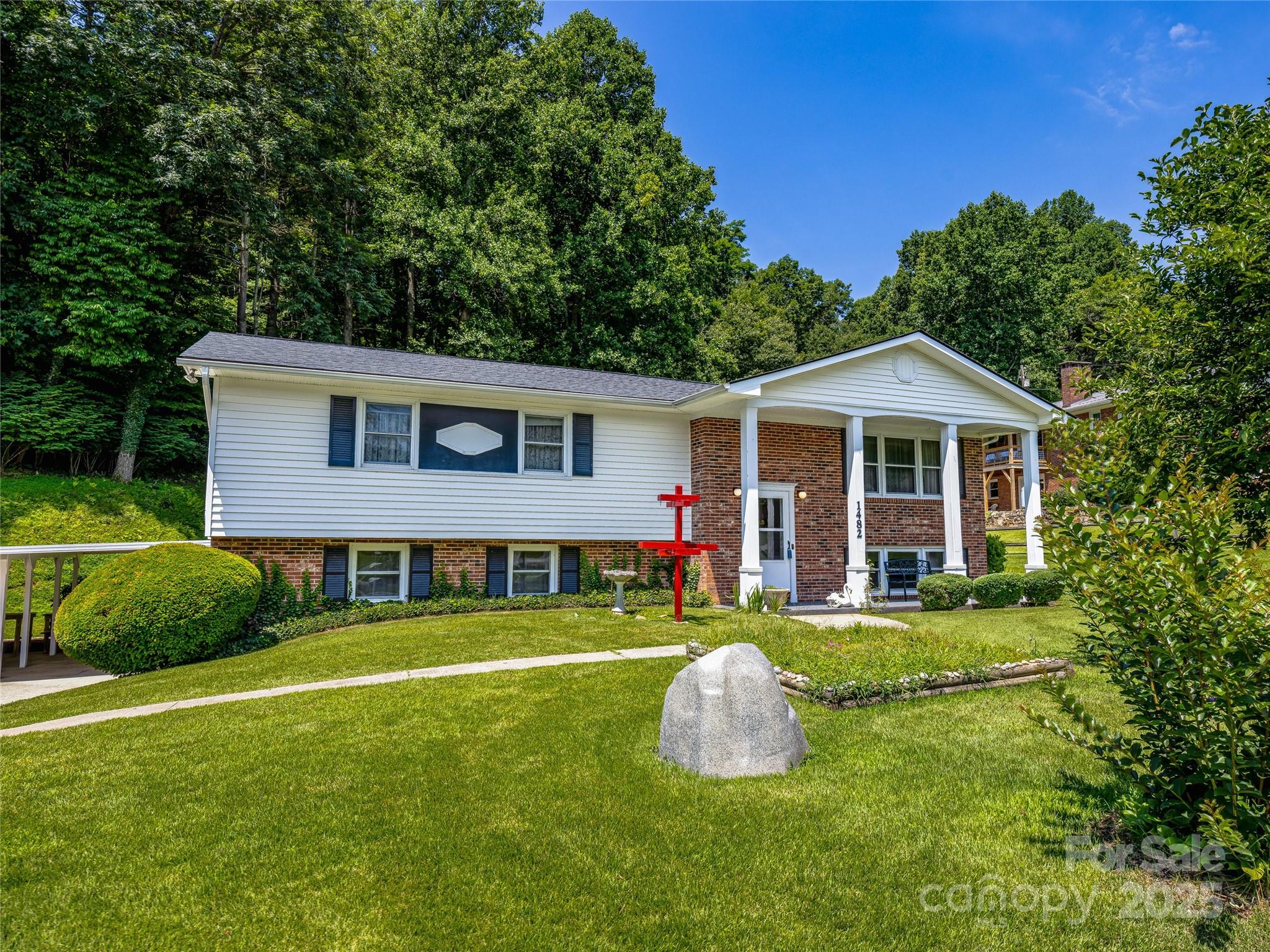 1482 Island Ford Road Property Photo
