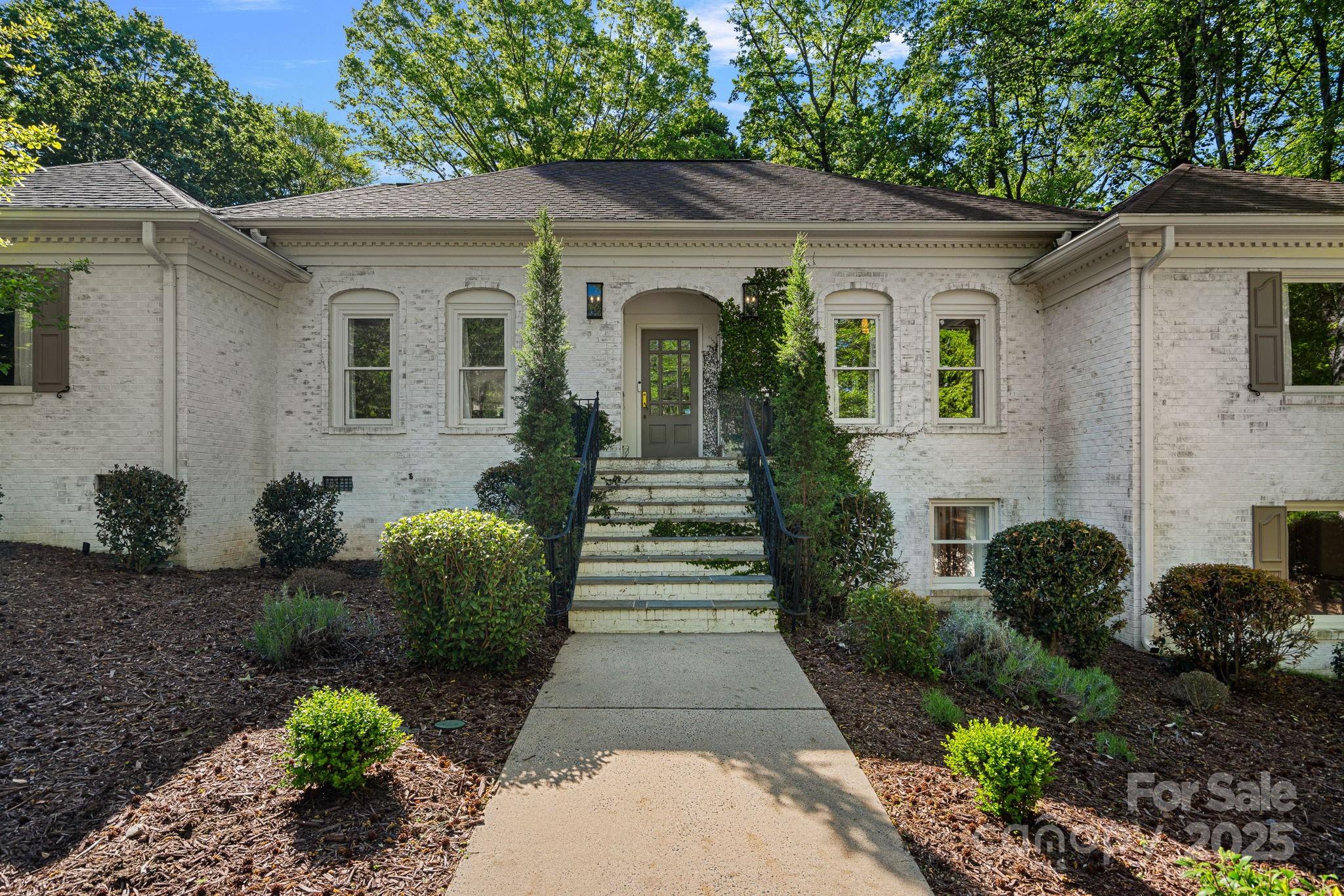 2915 Cross Country Road Property Photo