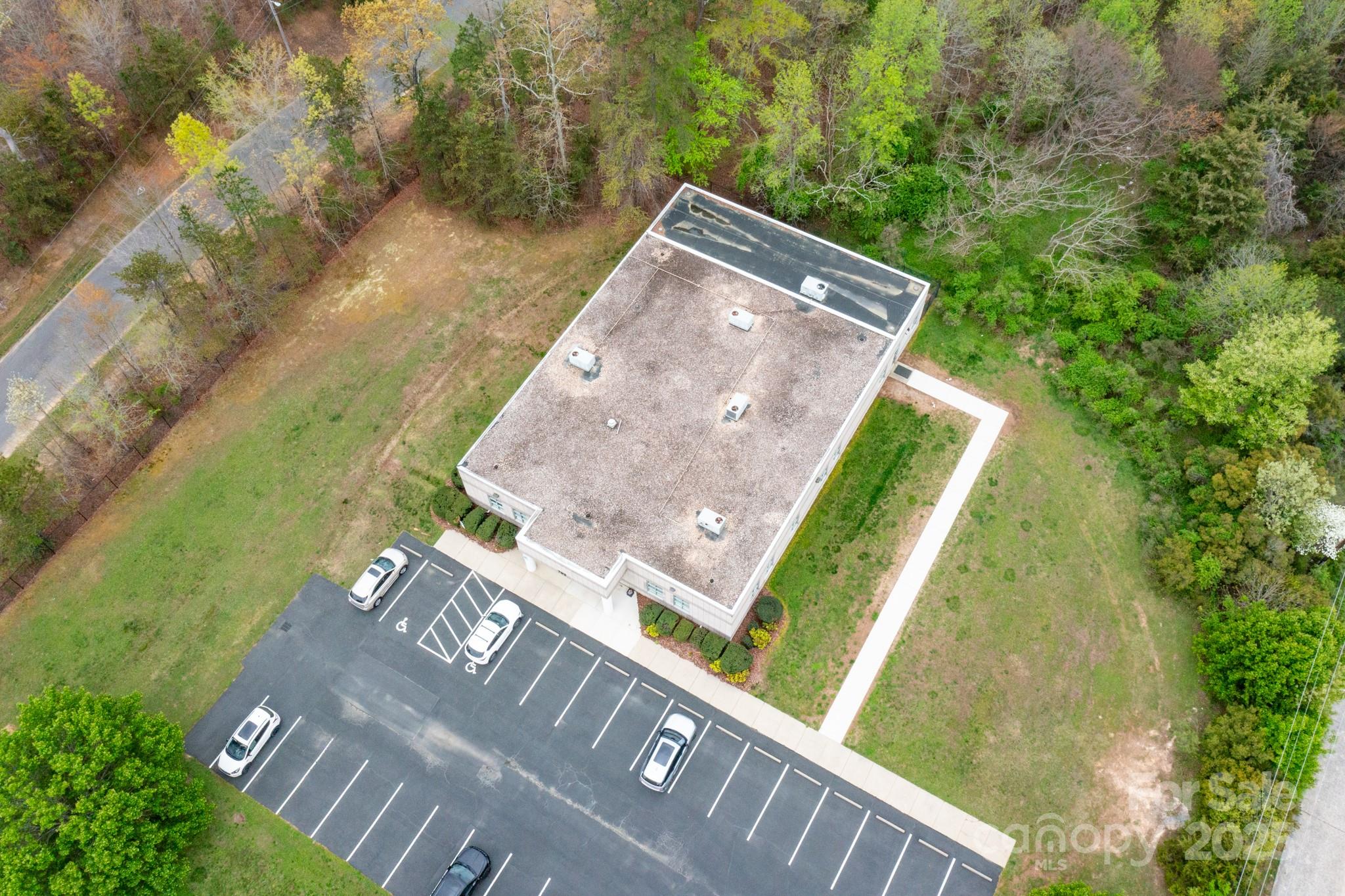 702 Henson Street Property Photo 26