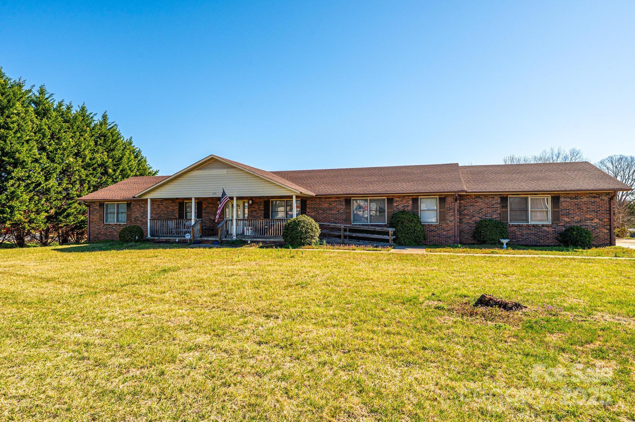 1221 Connelly Springs Road Property Photo 4