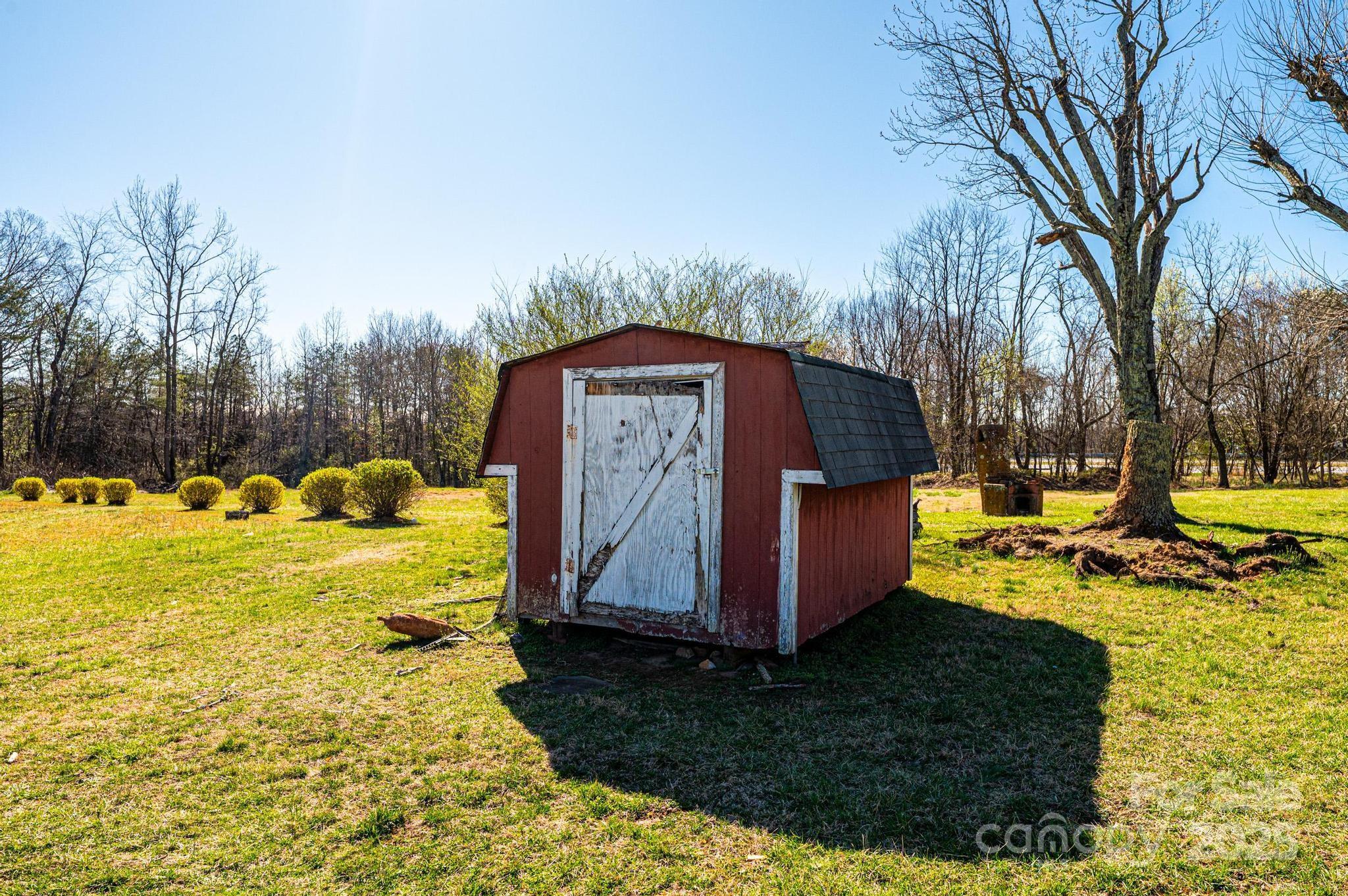 1221 Connelly Springs Road Property Photo 13
