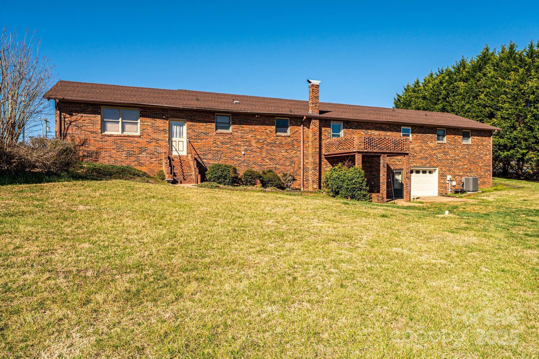 1221 Connelly Springs Road Property Photo 15