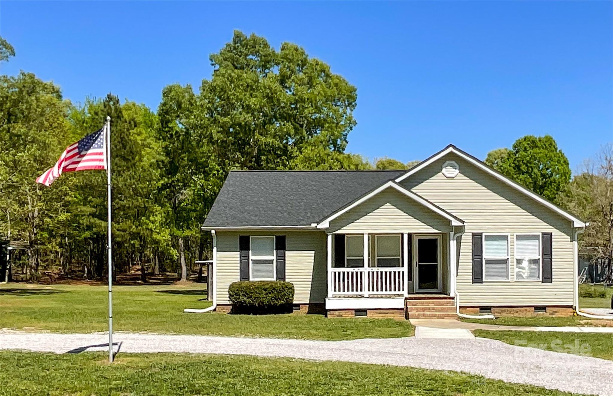 4285 Palmer Lloyd Road Property Photo