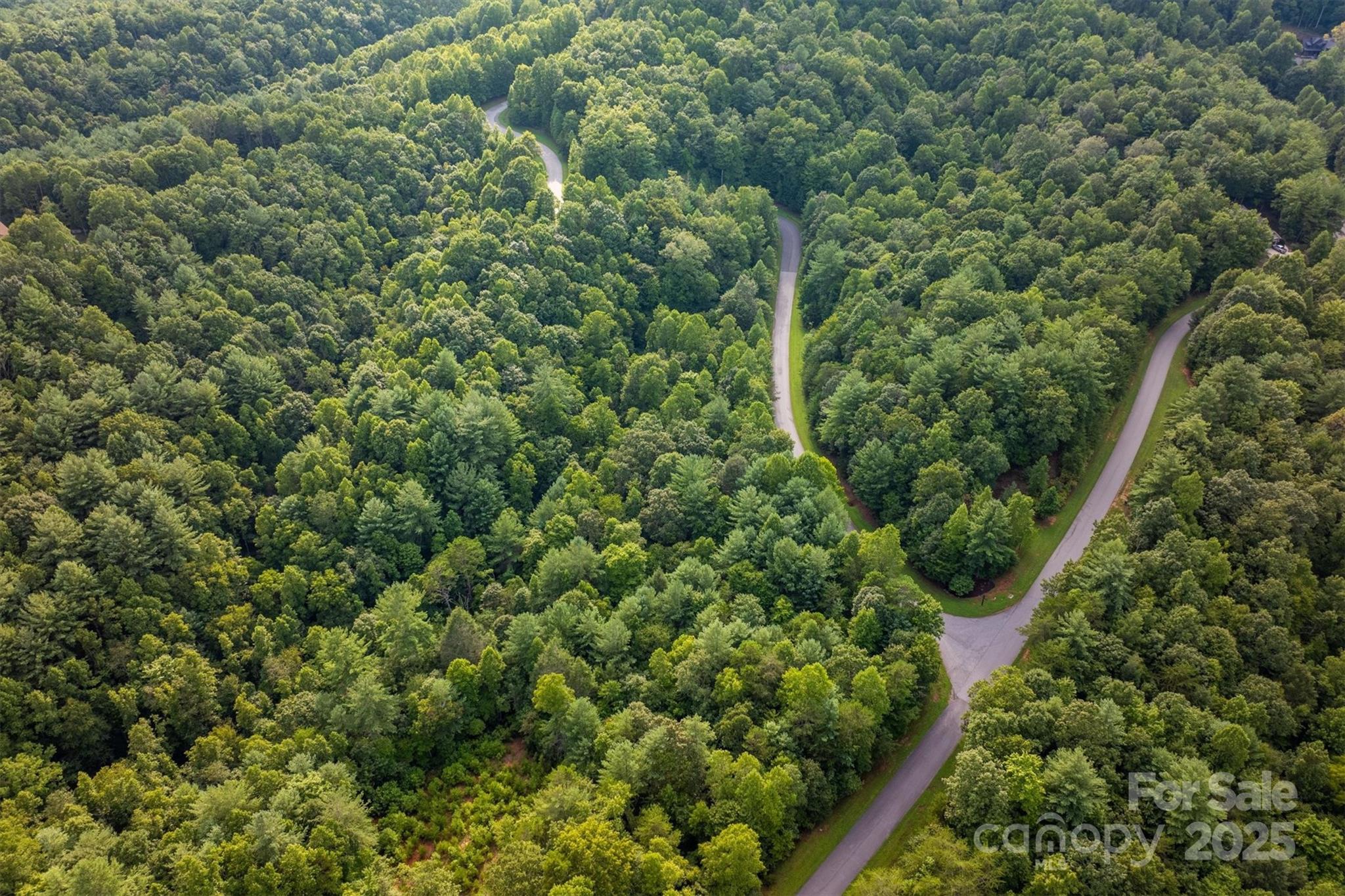 5 Round Mountain Parkway 5 Property Photo 4