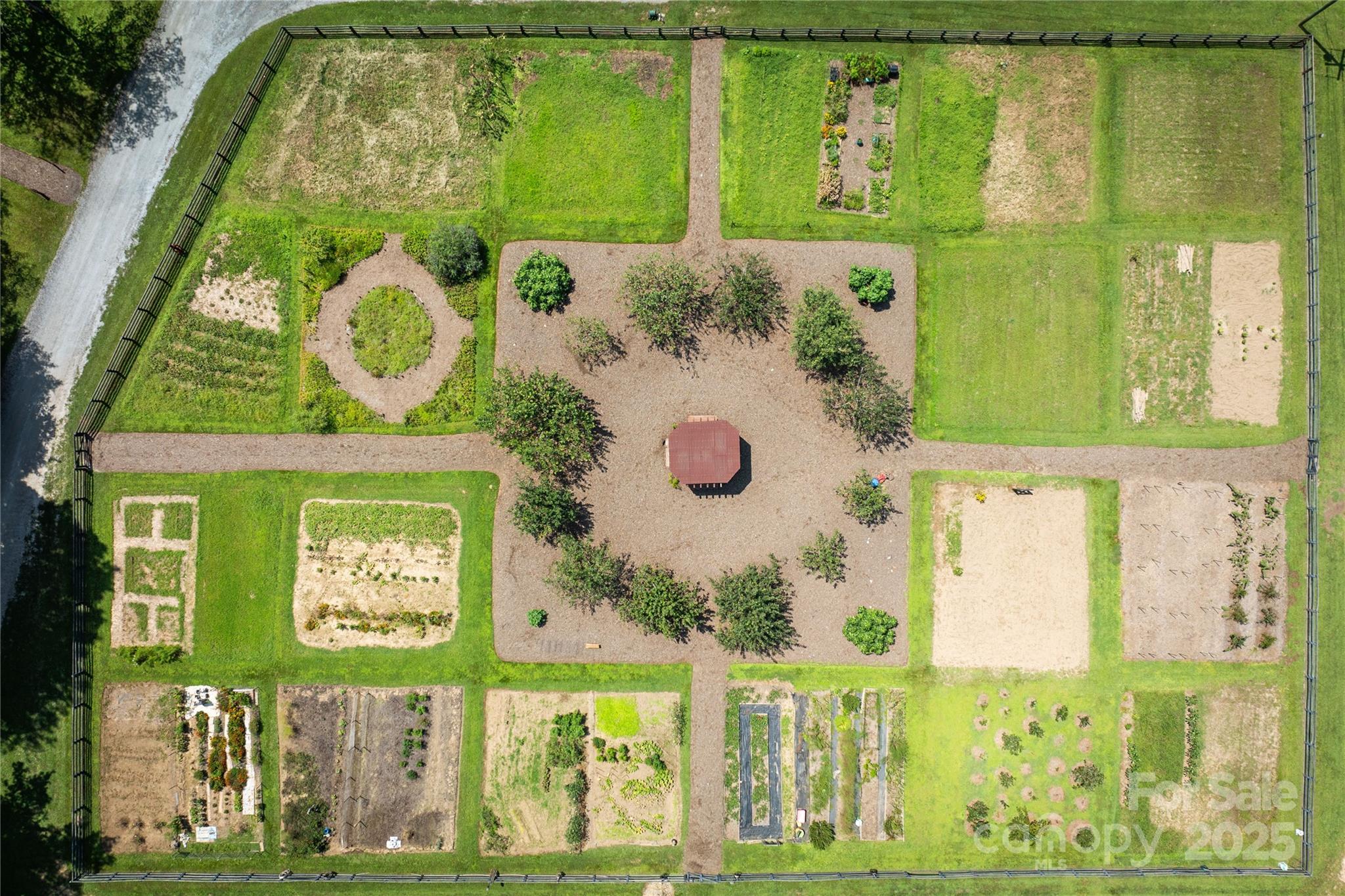 5 Round Mountain Parkway 5 Property Photo 35