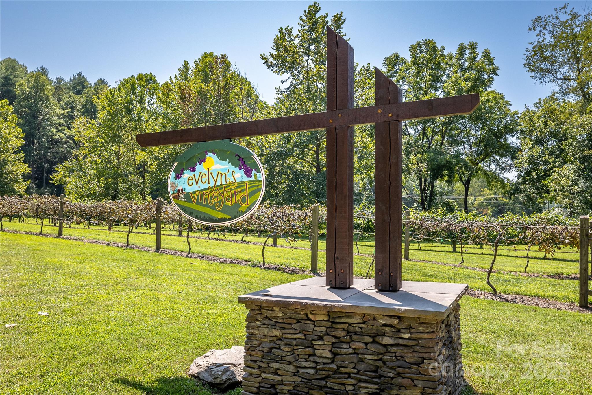 5 Round Mountain Parkway 5 Property Photo 36